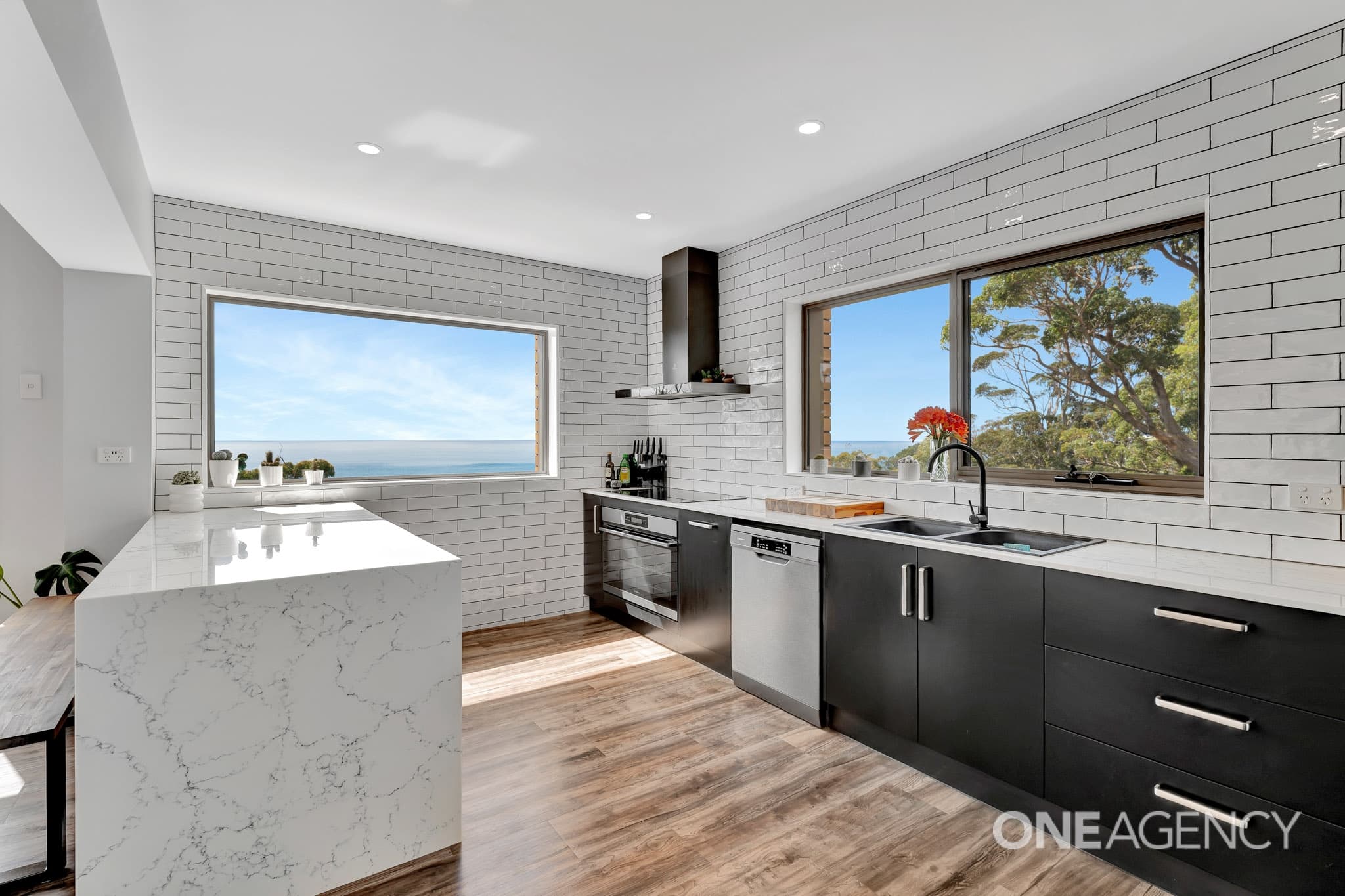 32 Seaview Avenue, Parklands, Parklands - Thumbnail 5
