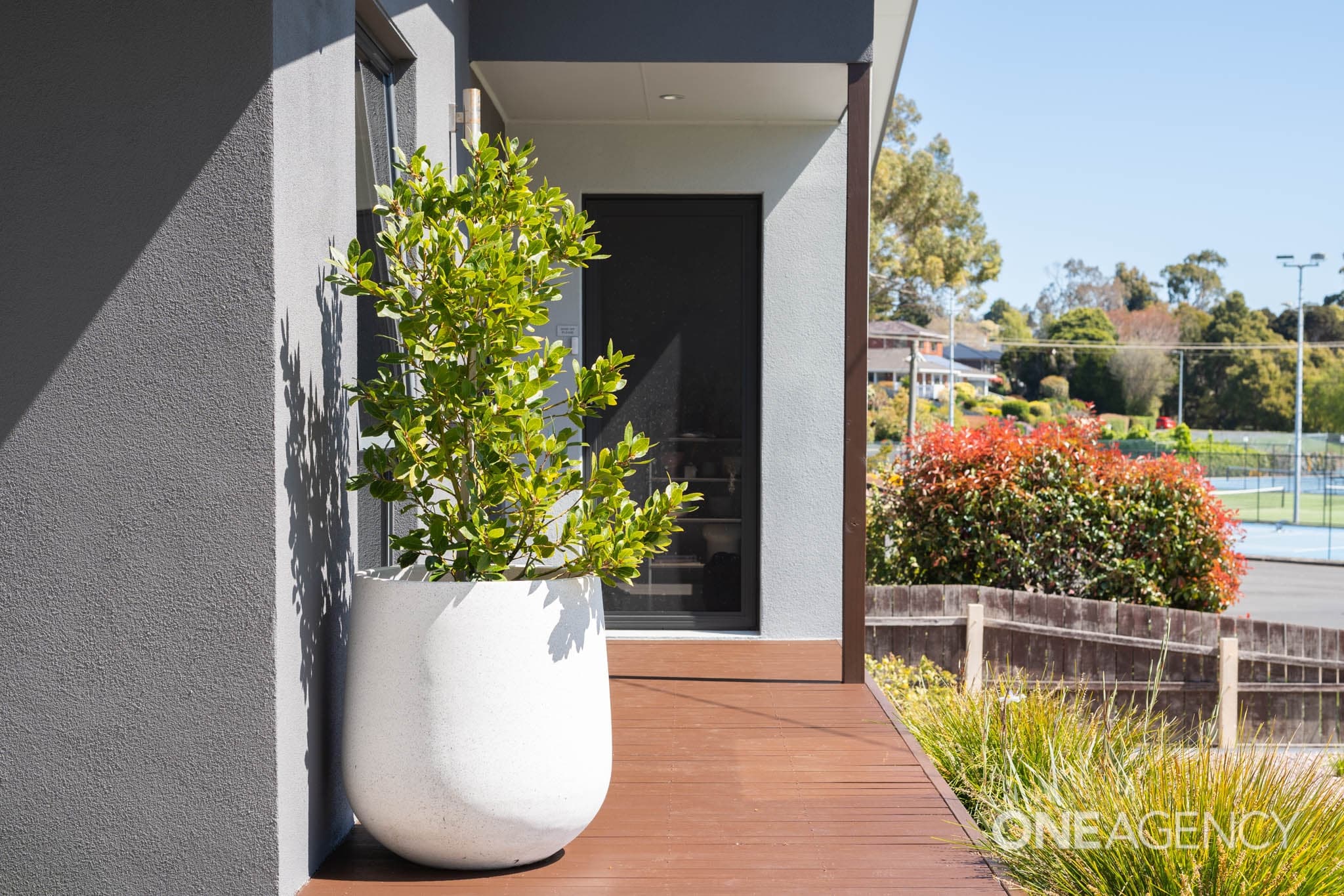 39 Richardson Crescent, Park Grove, Park Grove - Thumbnail 2