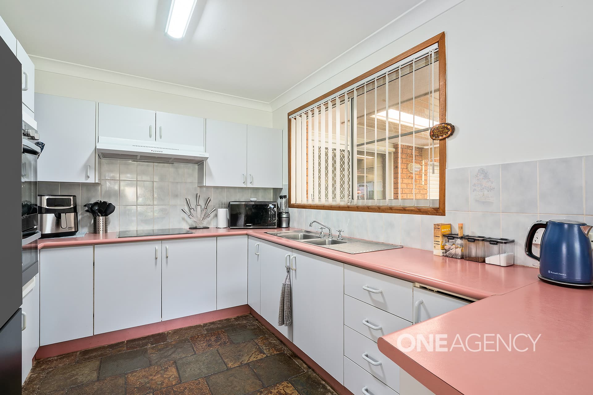 214 Walmer Avenue, Sanctuary Point, Sanctuary Point - Thumbnail 3