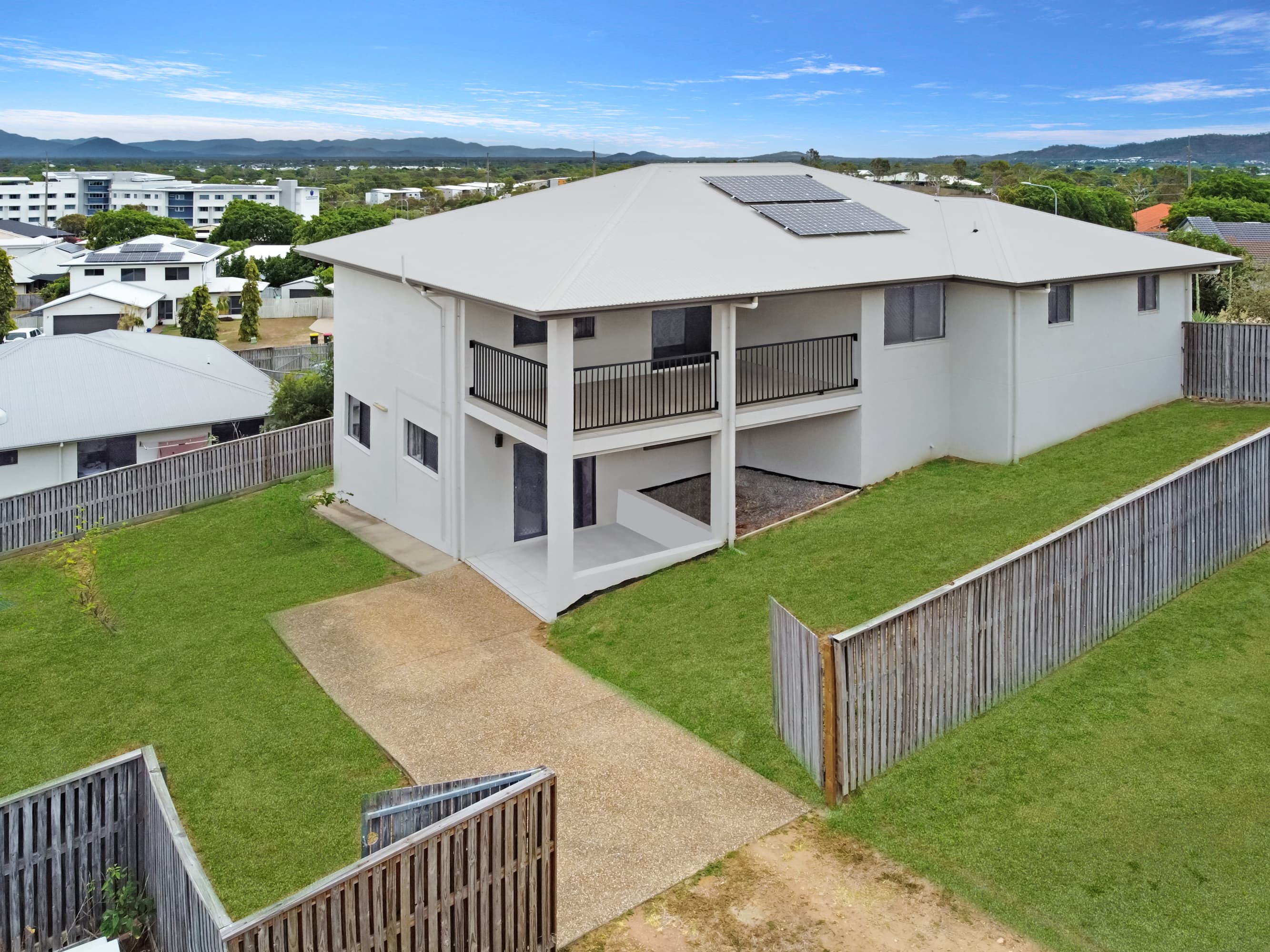 7 Windarra Avenue, Douglas, Douglas - Thumbnail 2