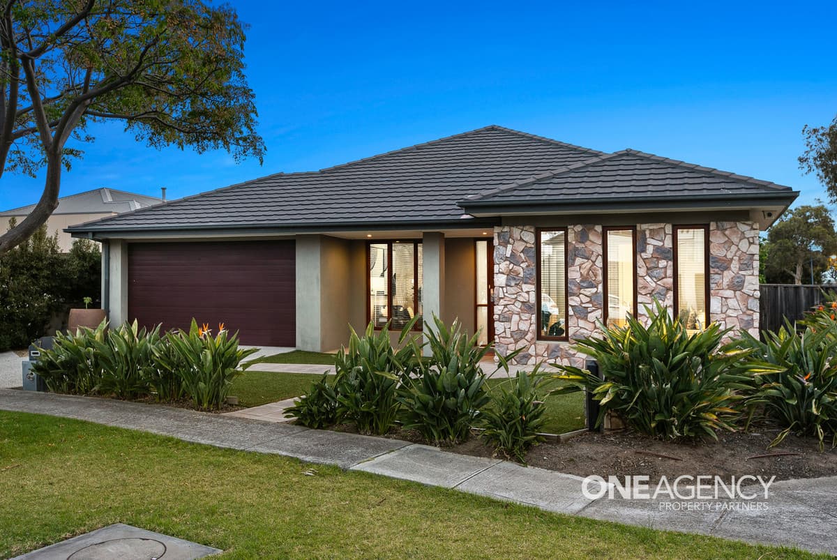 7 Hugo Drive, Point Cook, Point Cook - Thumbnail 2