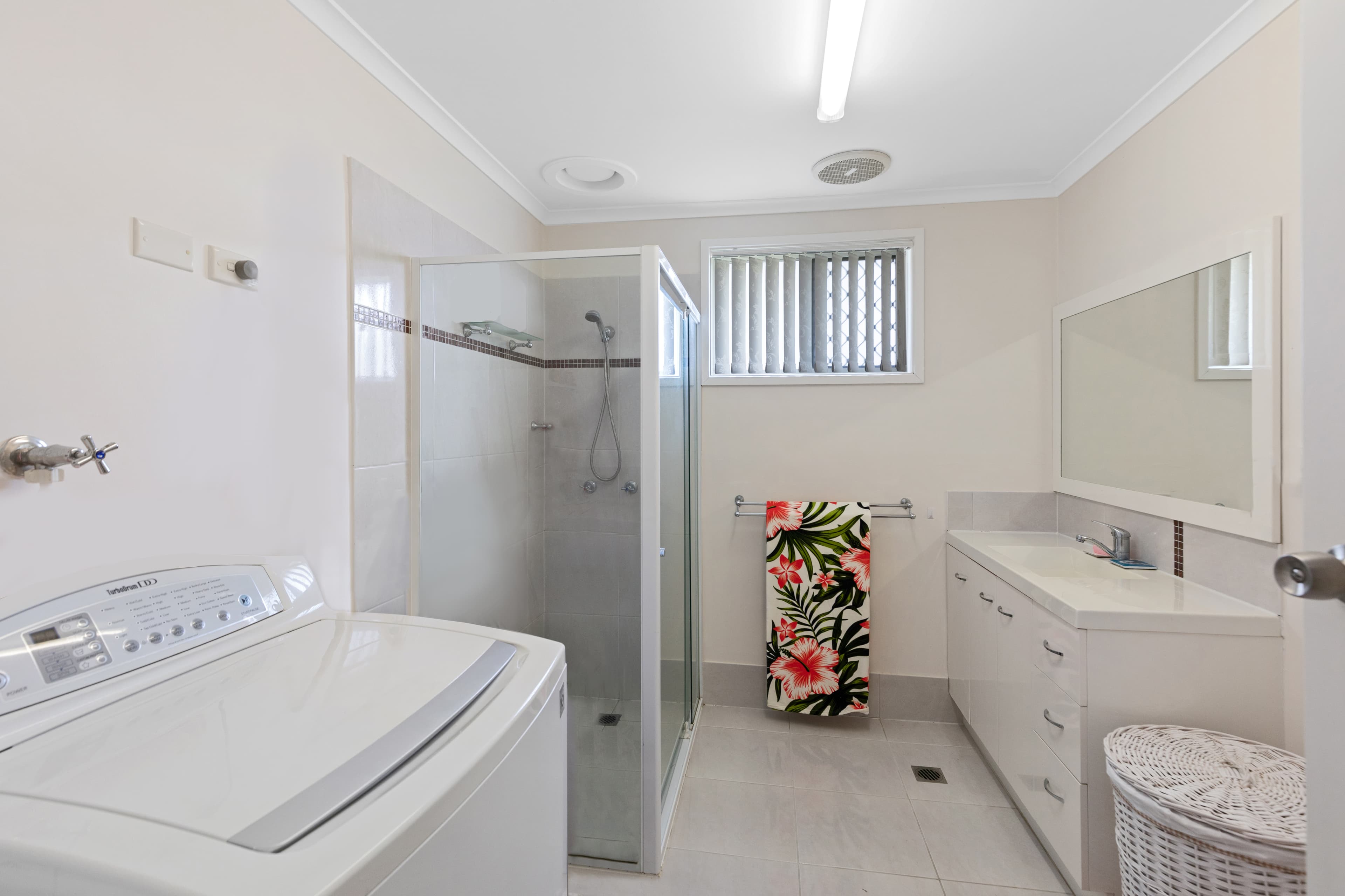 33/170 Bardon Avenue, Burleigh Waters, Burleigh Waters - Thumbnail 6
