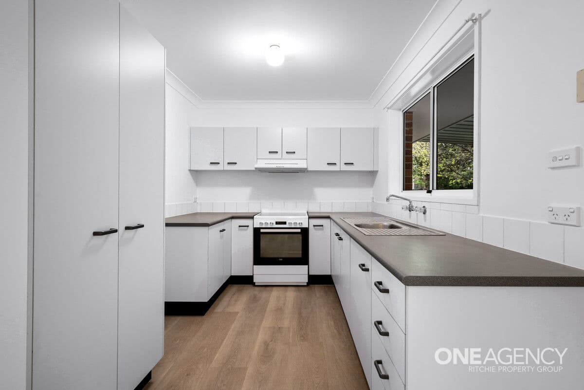 8 Lochinvar Street, Winmalee, Winmalee - Thumbnail 3
