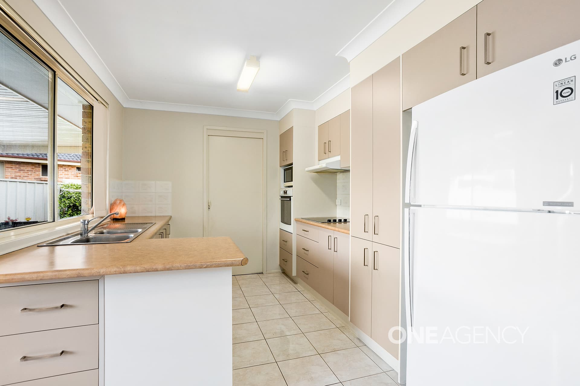 76 Burdekin Drive, Albion Park, Albion Park - Thumbnail 2
