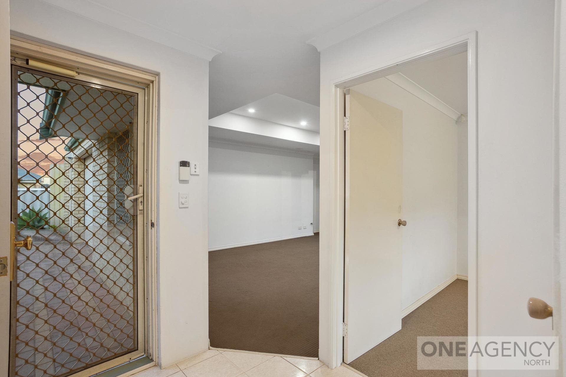126A Ravenswood Drive, Nollamara, Nollamara - Thumbnail 4