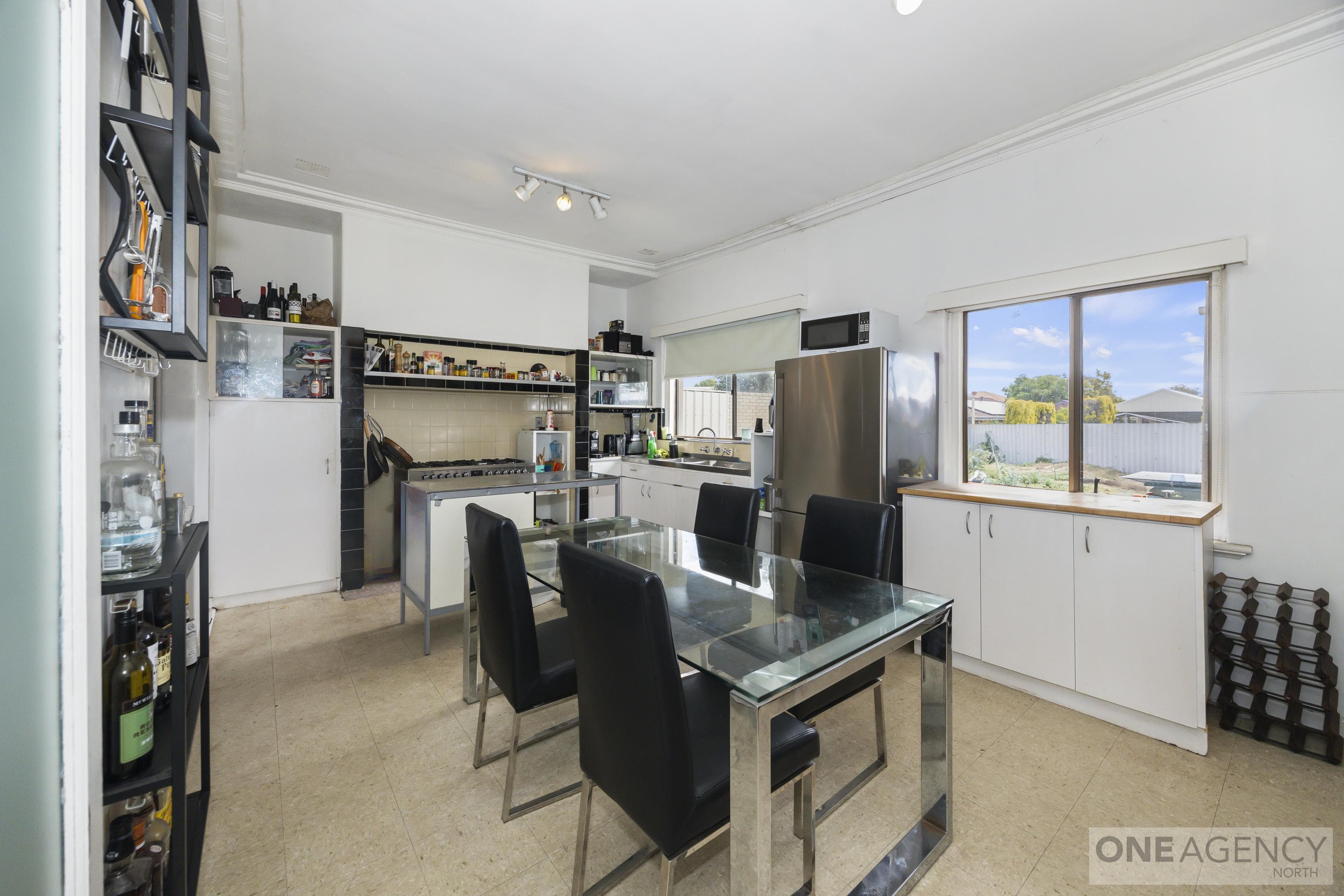 55 Jones Street, Stirling, Stirling - Thumbnail 5