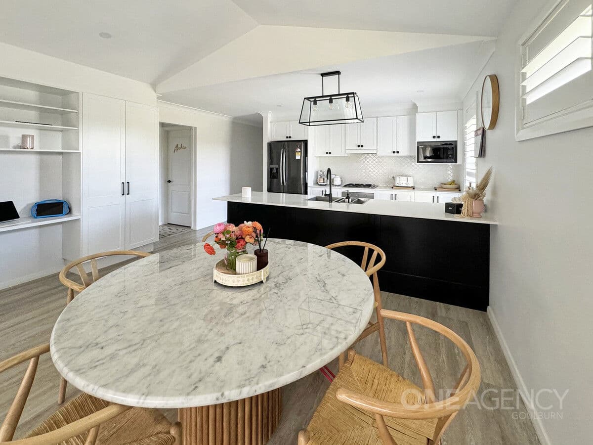 37 McGrath Place, Goulburn, Goulburn - Thumbnail 4