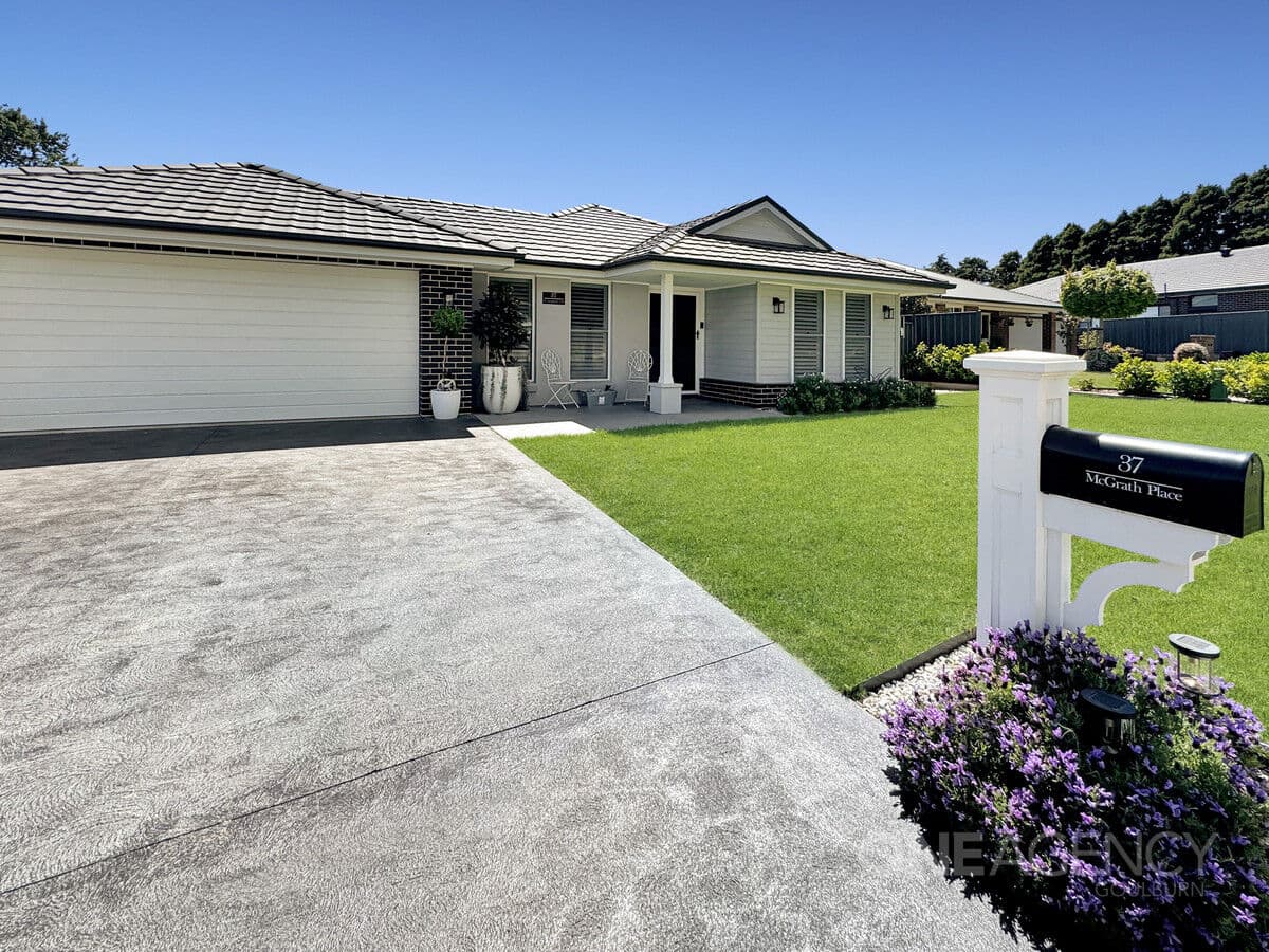 37 McGrath Place, Goulburn, Goulburn - Image 1
