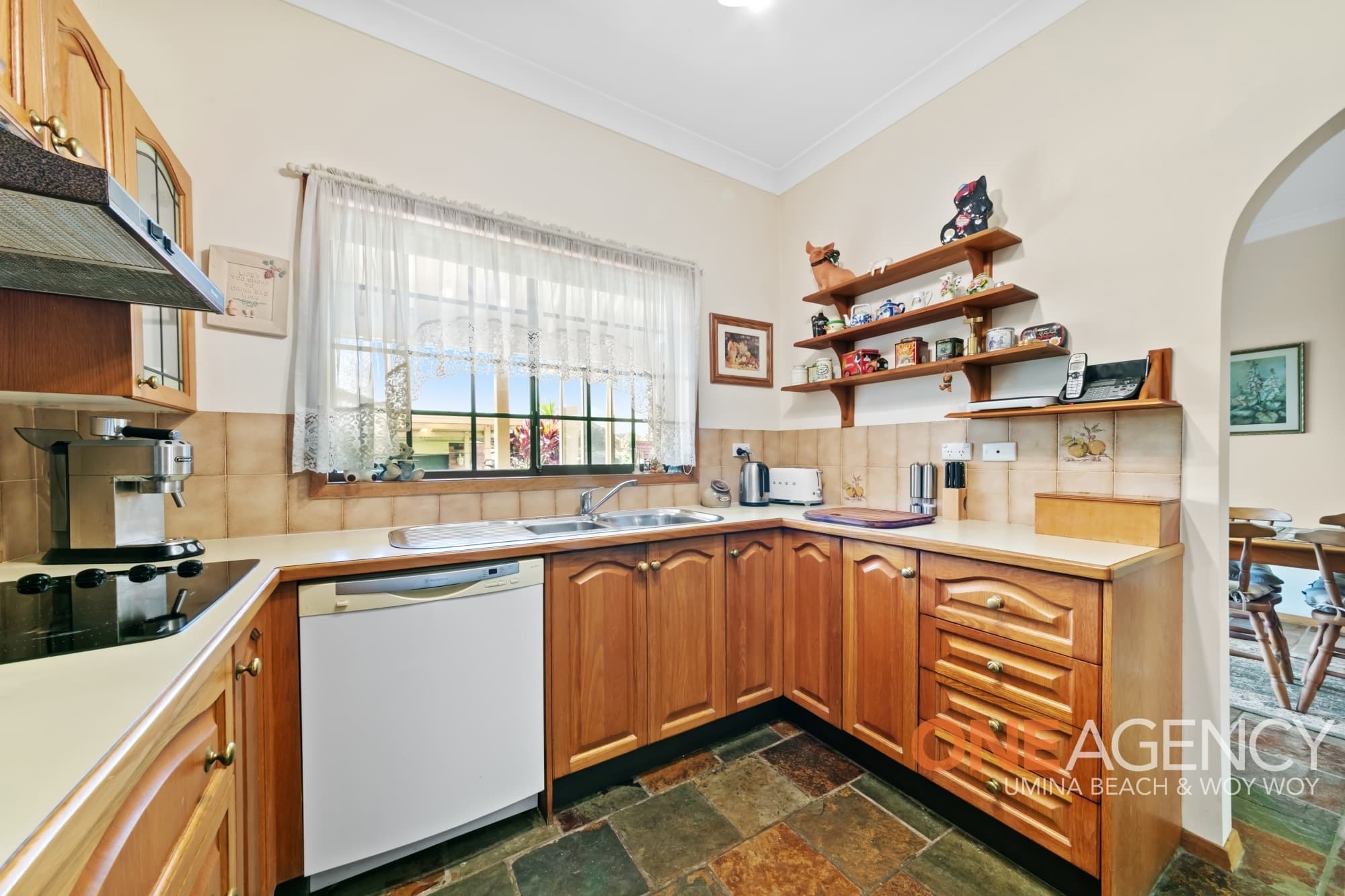 322 Blackwall Road, Blackwall, Blackwall - Thumbnail 6