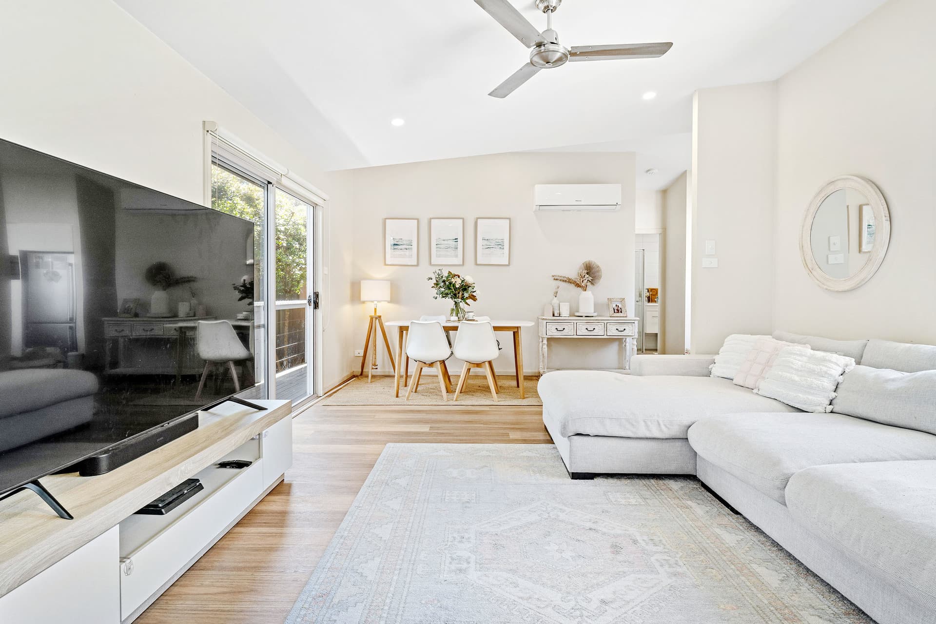 4/43 Laurina Avenue, Helensburgh, Helensburgh - Image 1
