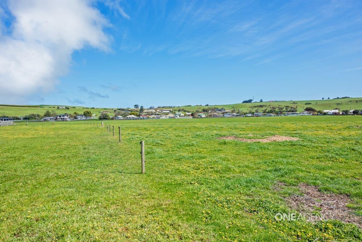 Main Road, Stanley, Stanley - Thumbnail 3