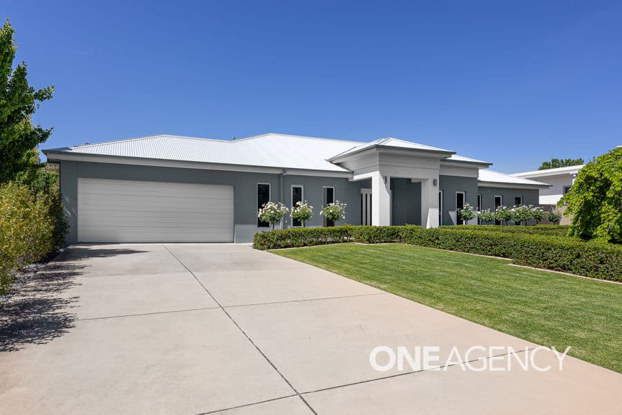 29 PLUNKETT Drive, Lake Albert, Lake Albert - Thumbnail 2