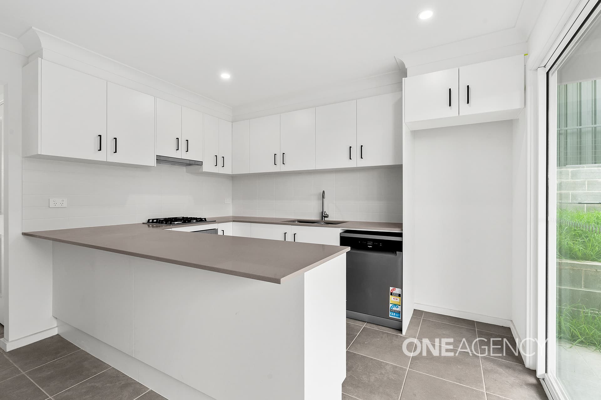 28 - 30 Coomea Street, Bomaderry, Bomaderry - Thumbnail 3