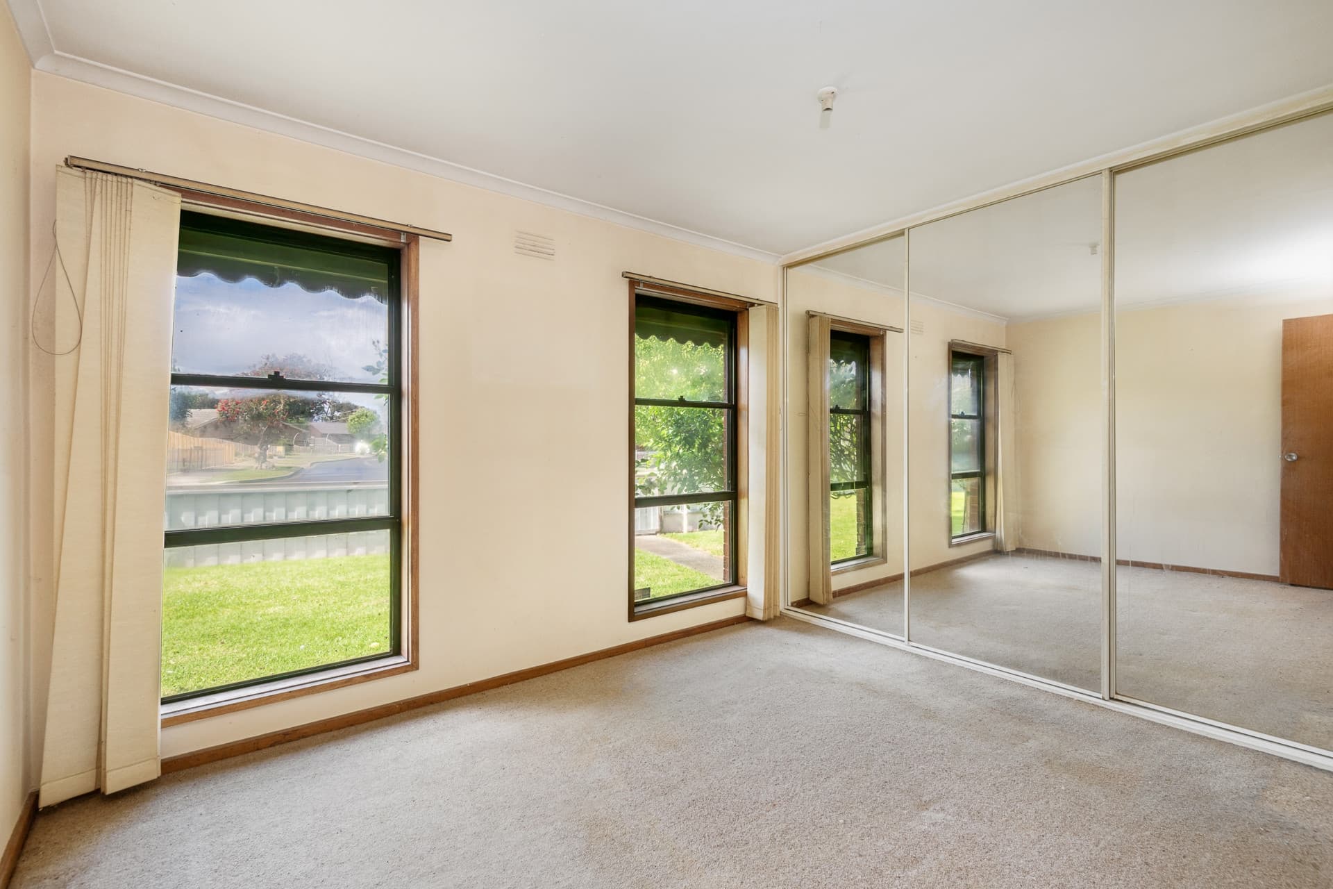 126 Solar Drive, Whittington, Whittington - Thumbnail 8