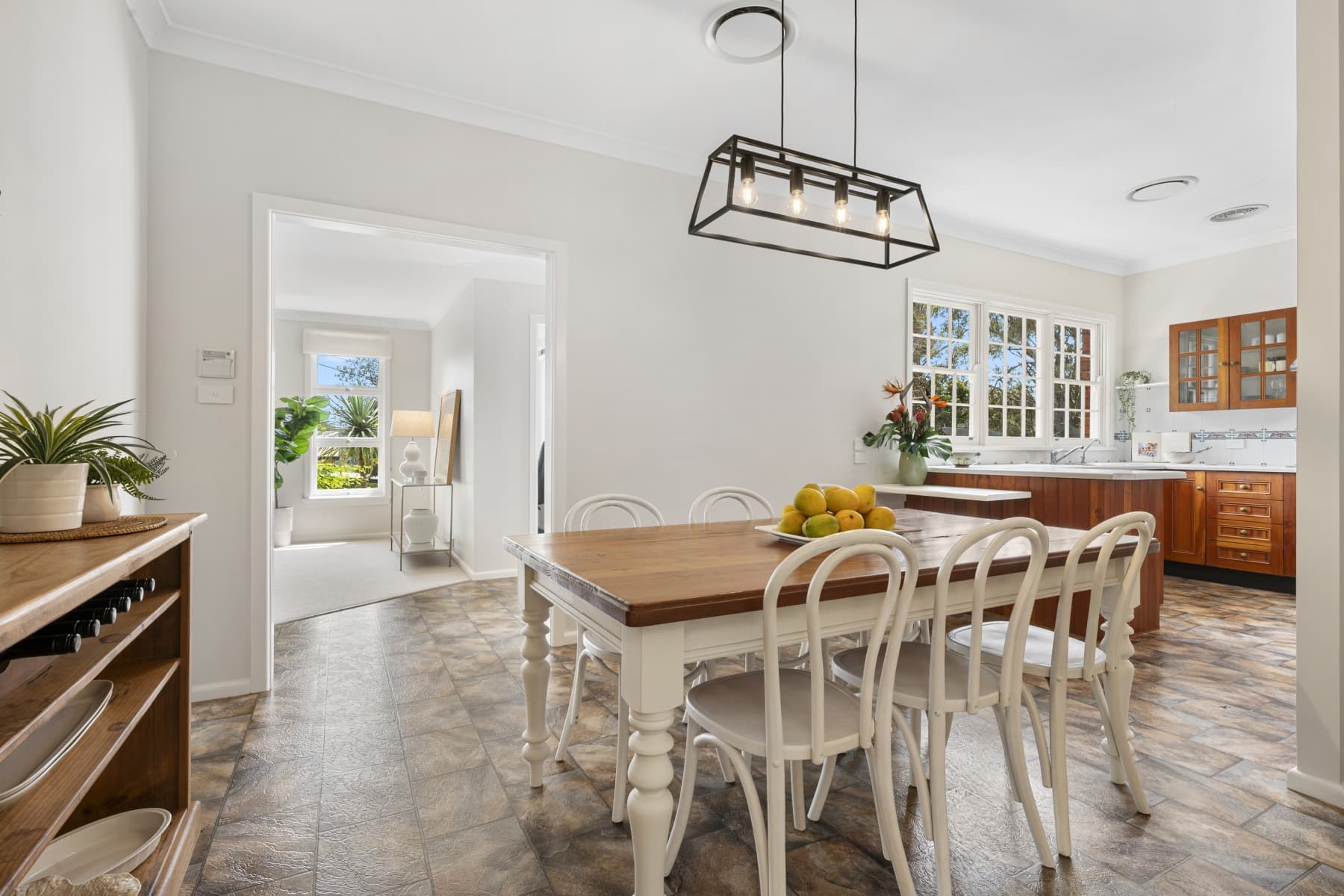 28 Evans Road, Hornsby Heights, Hornsby Heights - Thumbnail 4
