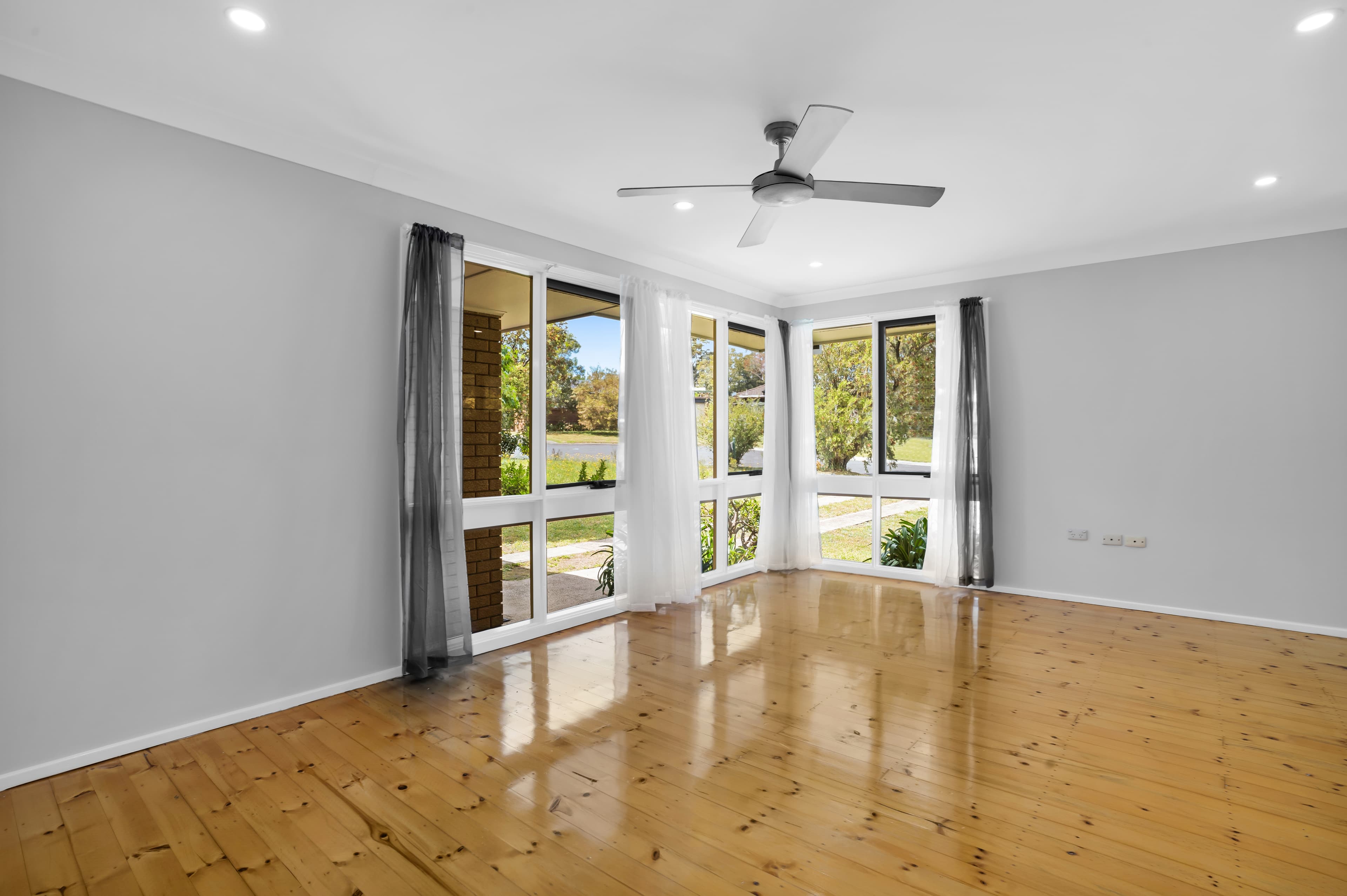 7 Wandoo Place, Bradbury, Bradbury - Thumbnail 2