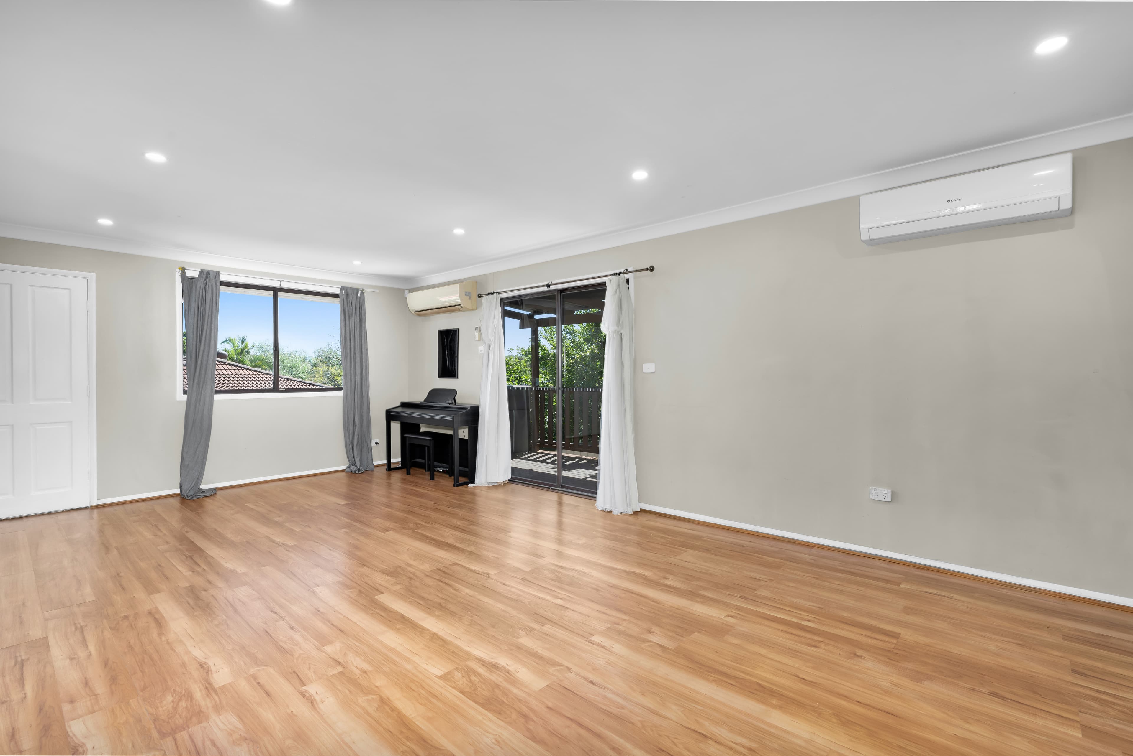 7 Chablis Place, Eschol Park, Eschol Park - Thumbnail 4