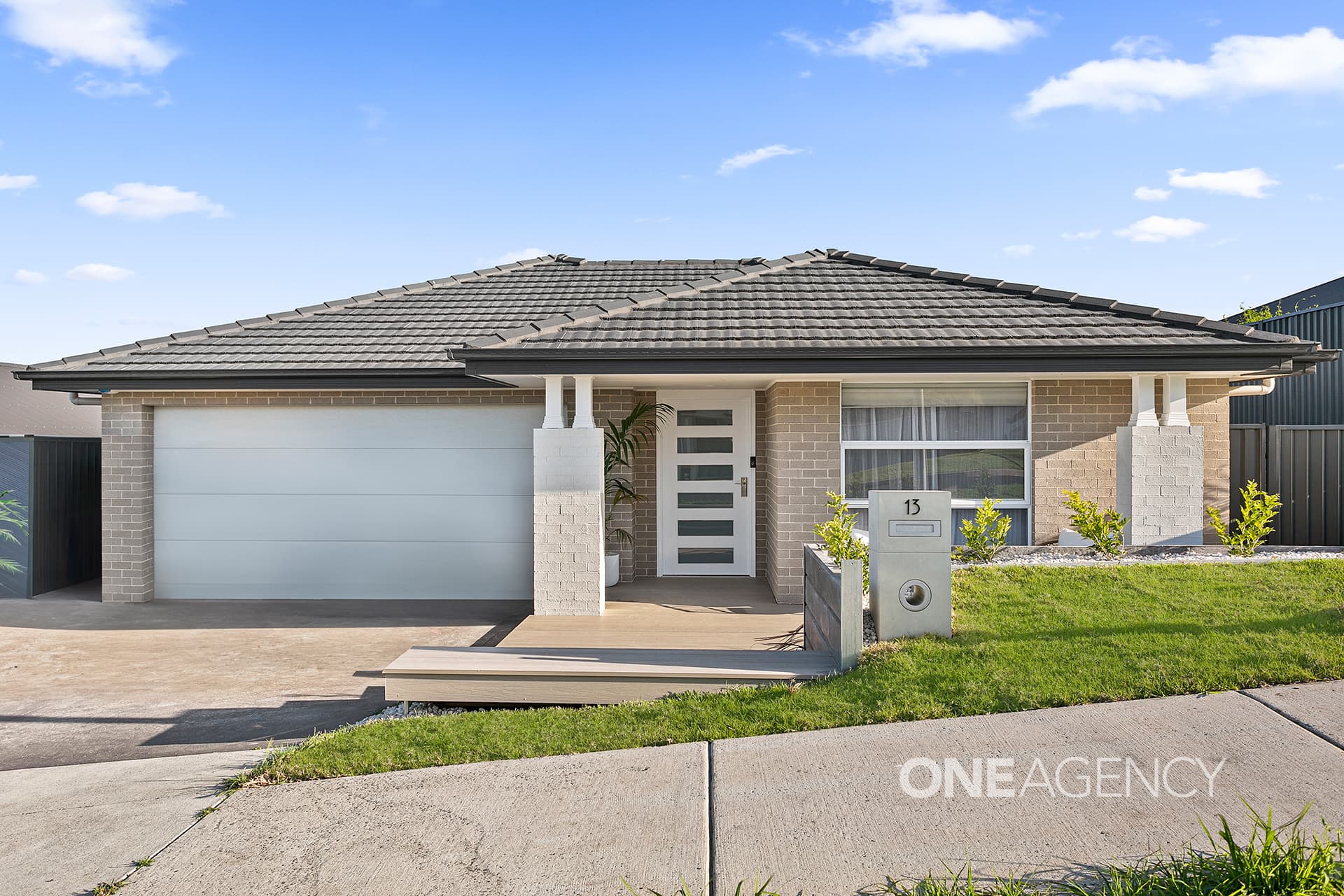 13 Stud Close, Calderwood, Calderwood - Image 1