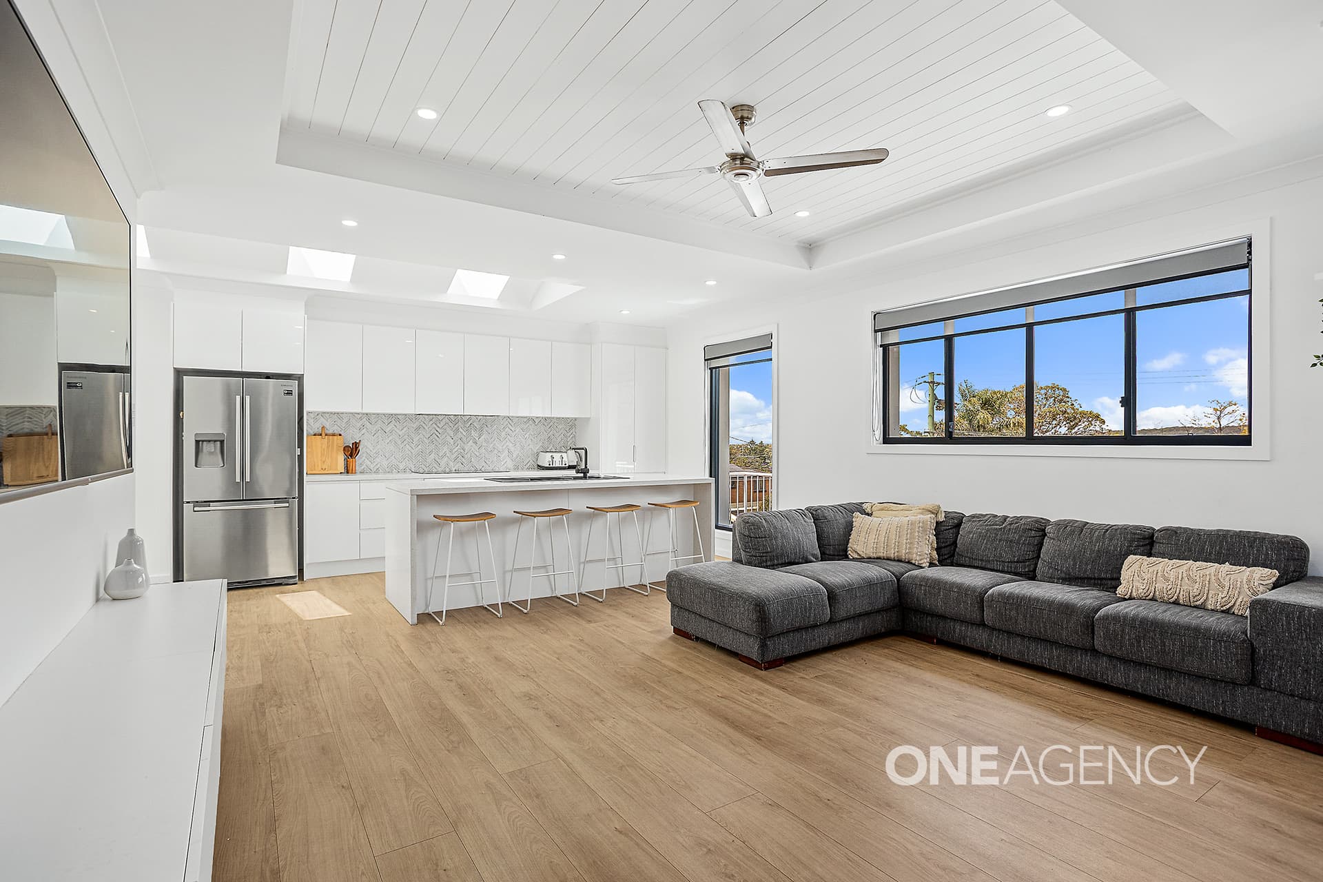 8 Armstrong Avenue, Mount Warrigal, Mount Warrigal - Thumbnail 2