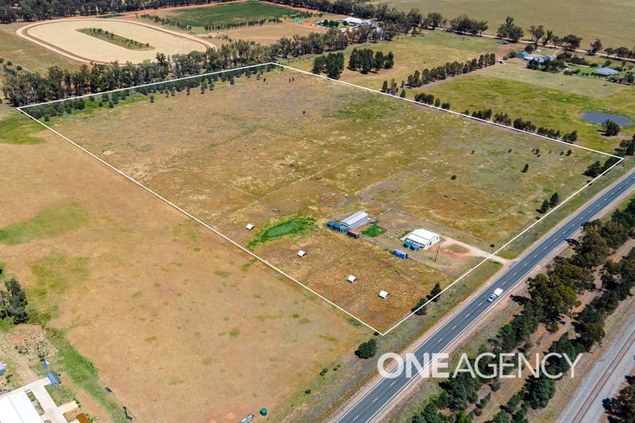 3245 CANOLA Way, Coolamon, Coolamon - Thumbnail 2
