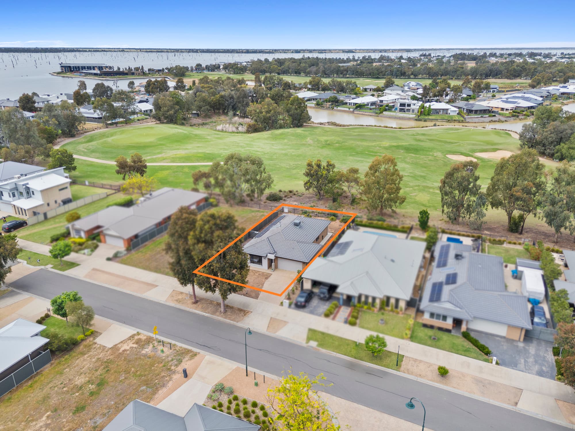 88 Robinson Way, Yarrawonga, Yarrawonga - Image 1
