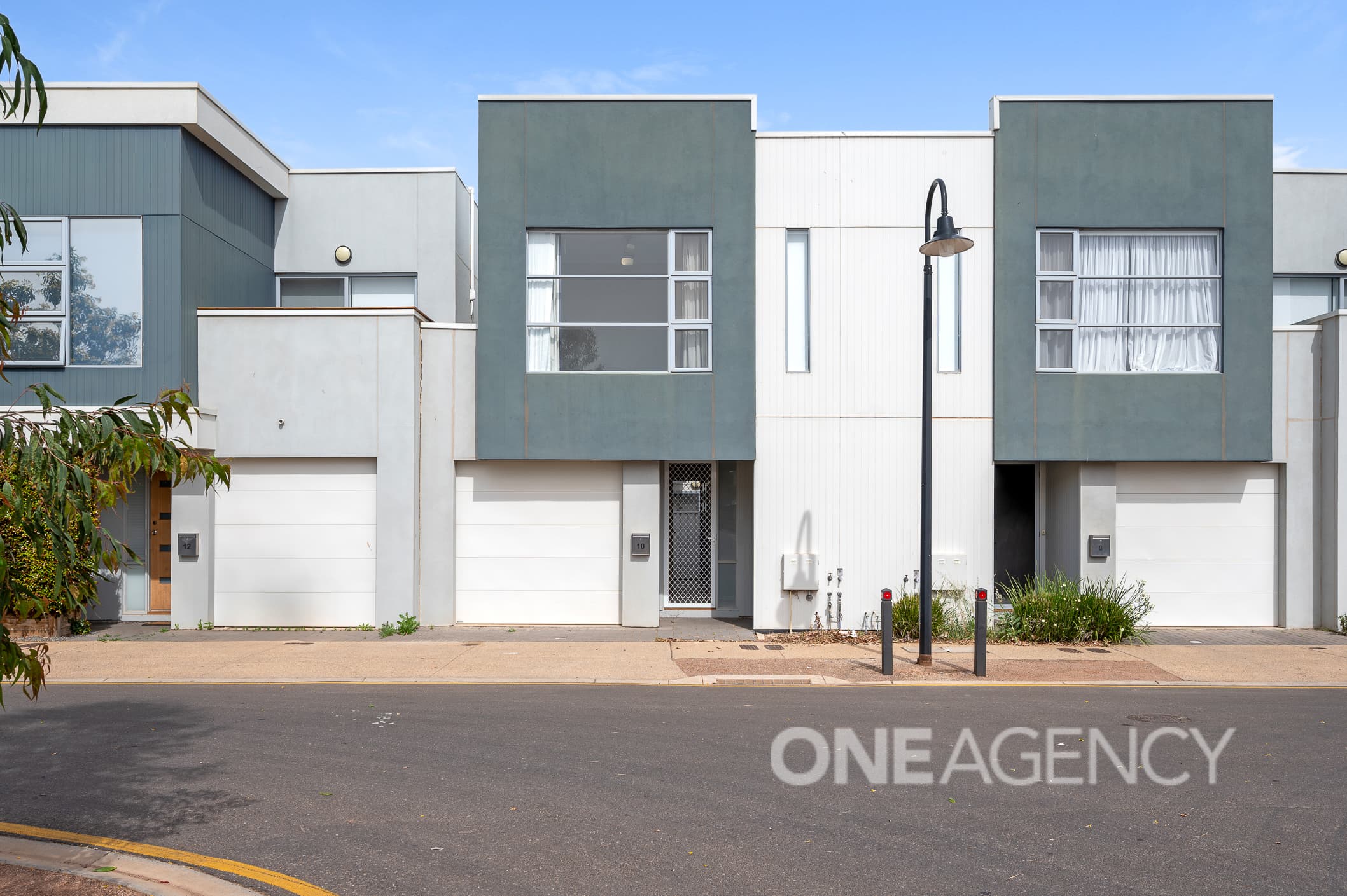 10 Mcinness Place, Munno Para, Munno Para - Image 1