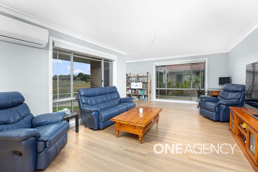 1/6 CYPRESS Street, Forest Hill, Forest Hill - Thumbnail 3