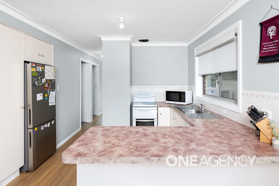 1/6 CYPRESS Street, Forest Hill, Forest Hill - Thumbnail 4