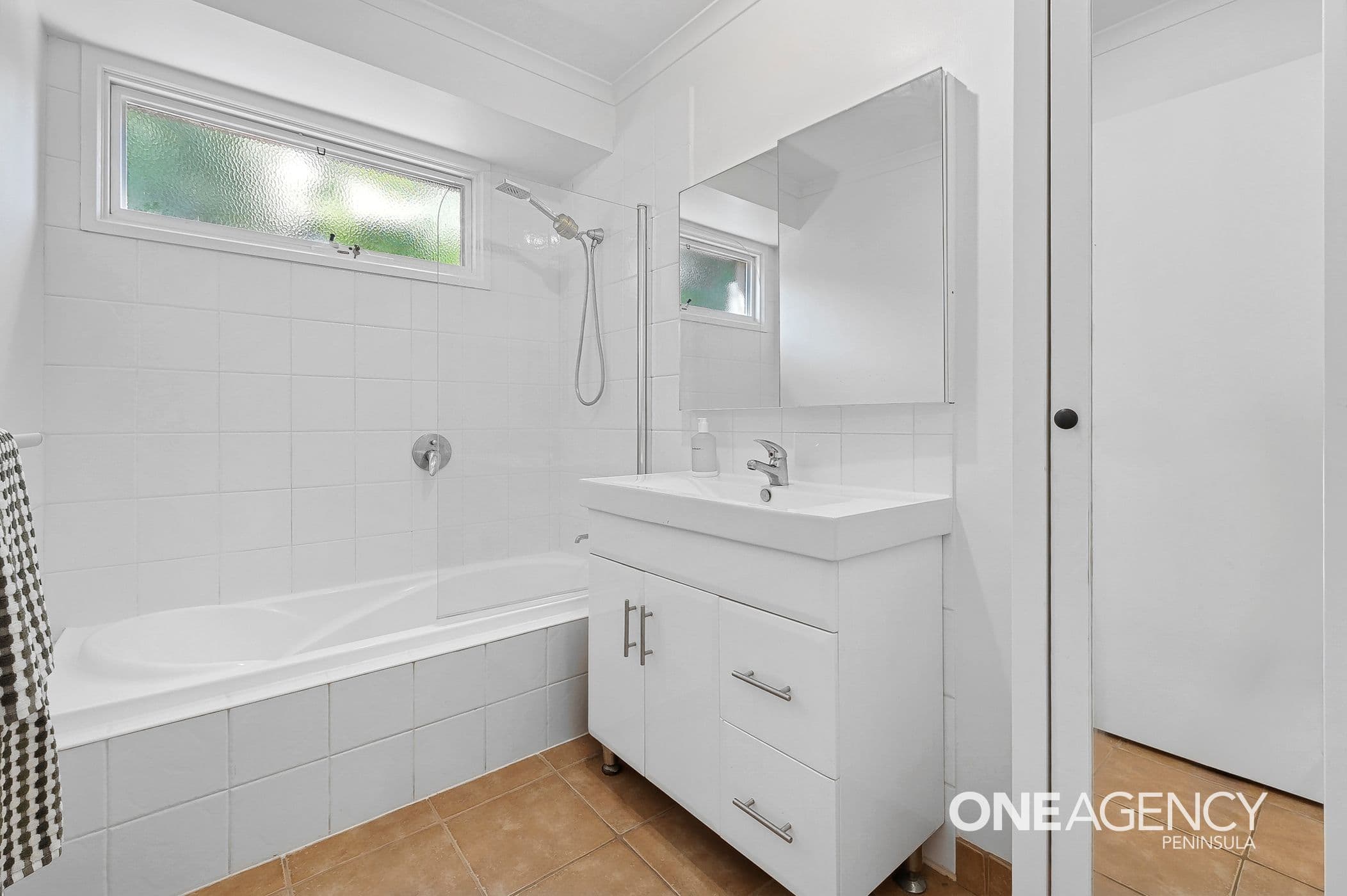 27 Quinns Parade, Mount Eliza, Mount Eliza - Thumbnail 6