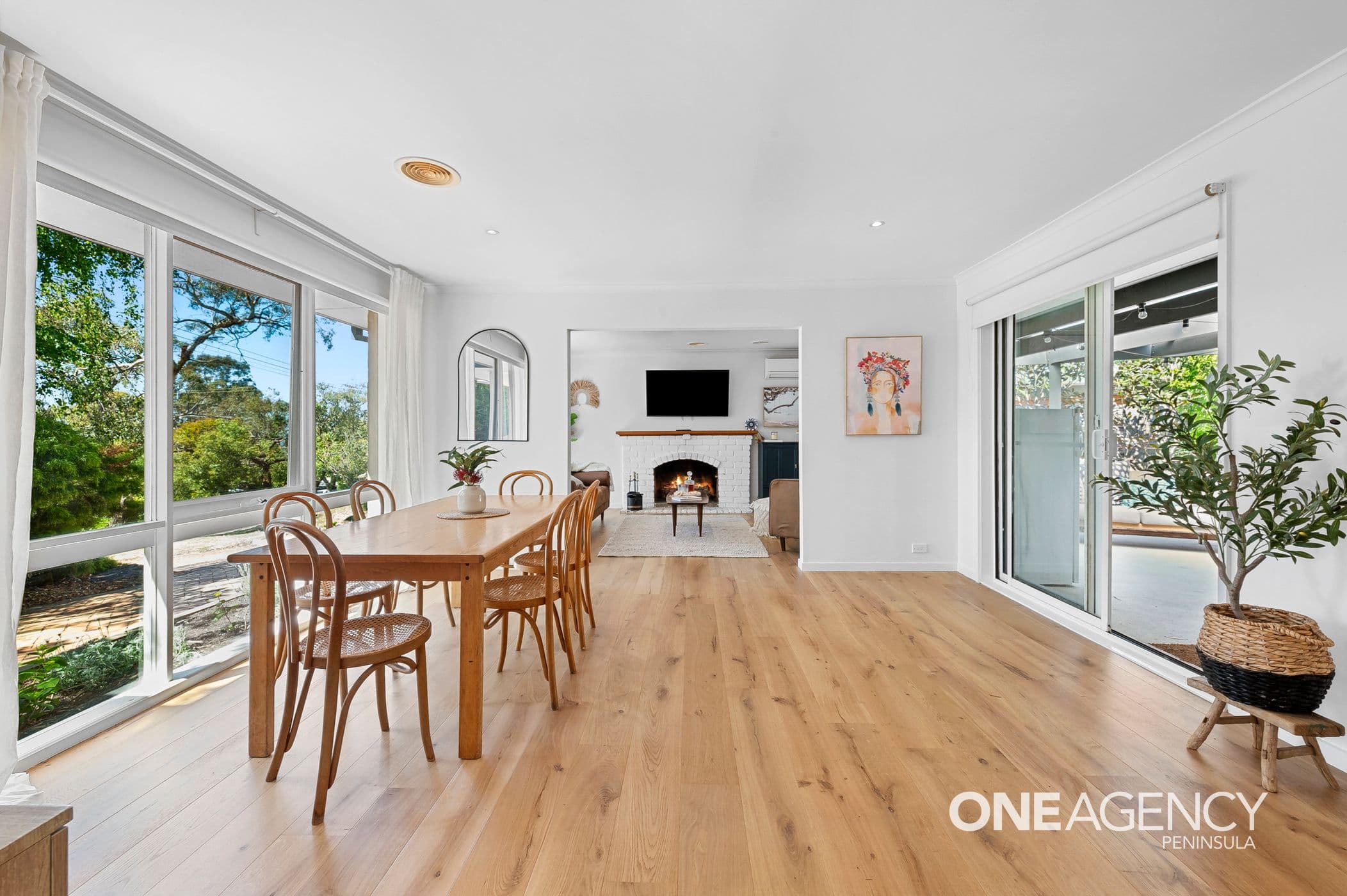27 Quinns Parade, Mount Eliza, Mount Eliza - Thumbnail 3