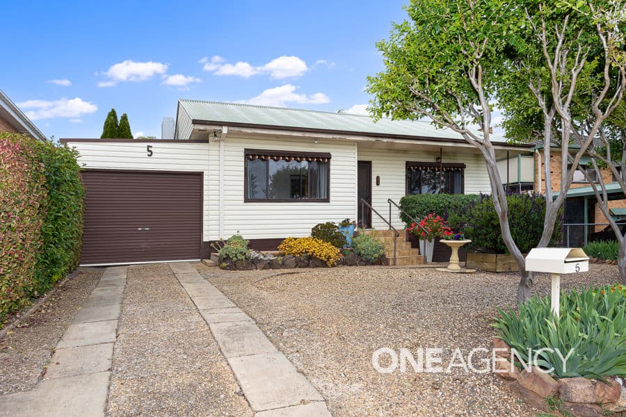 5 KOORA Place, Mount Austin, Mount Austin - Thumbnail 2