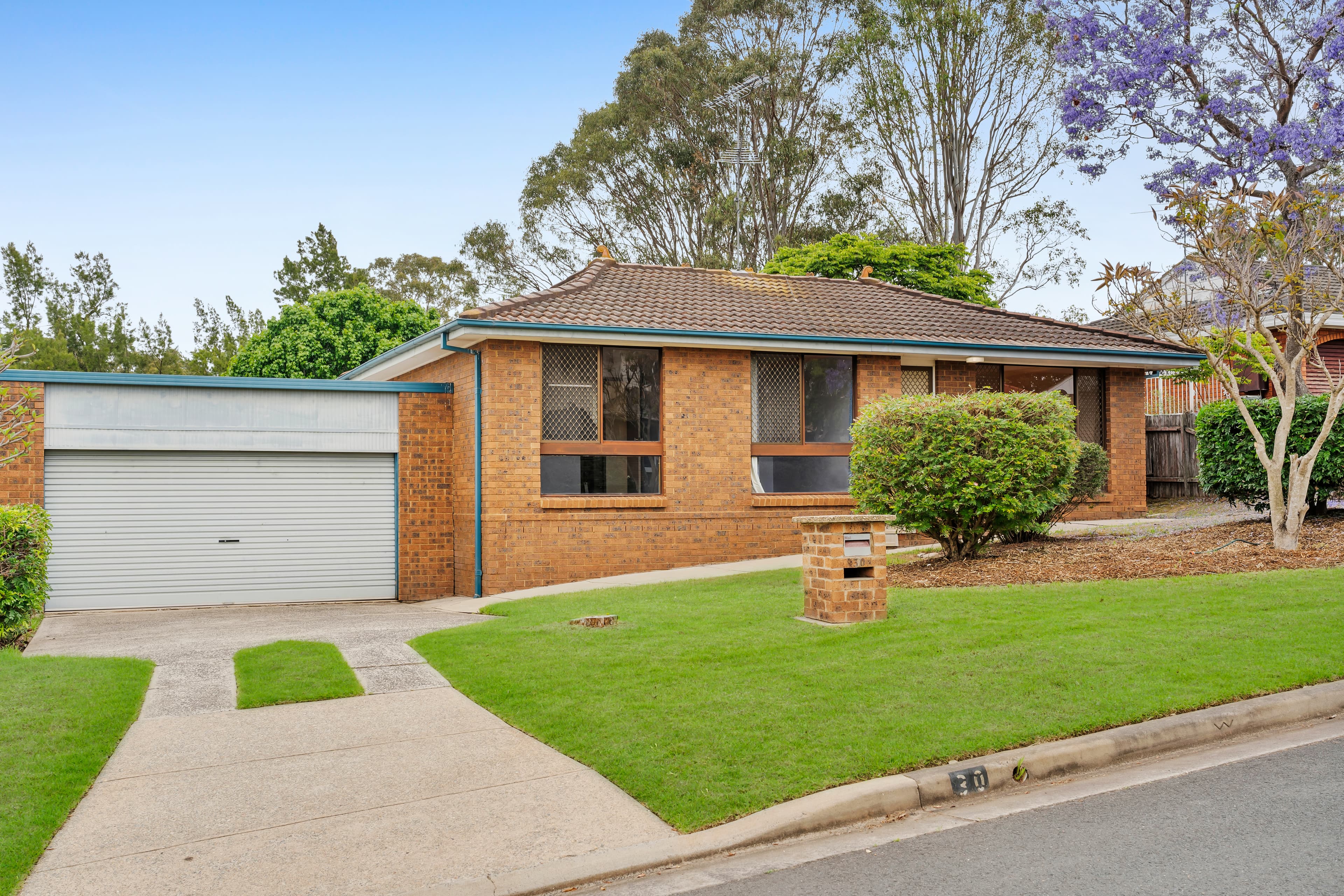 30 Frontignan Street, Eschol Park, Eschol Park - Image 1