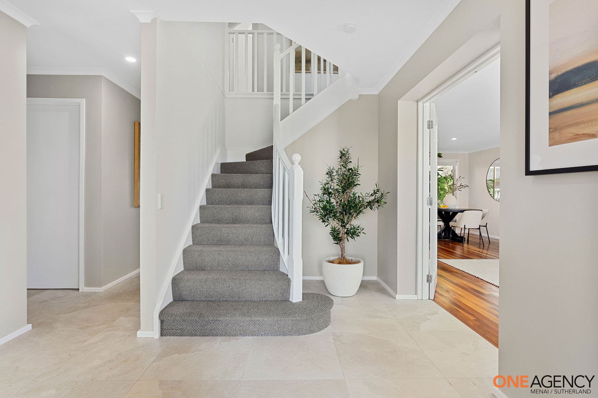 6 Priest Place, Barden Ridge, Barden Ridge - Thumbnail 2