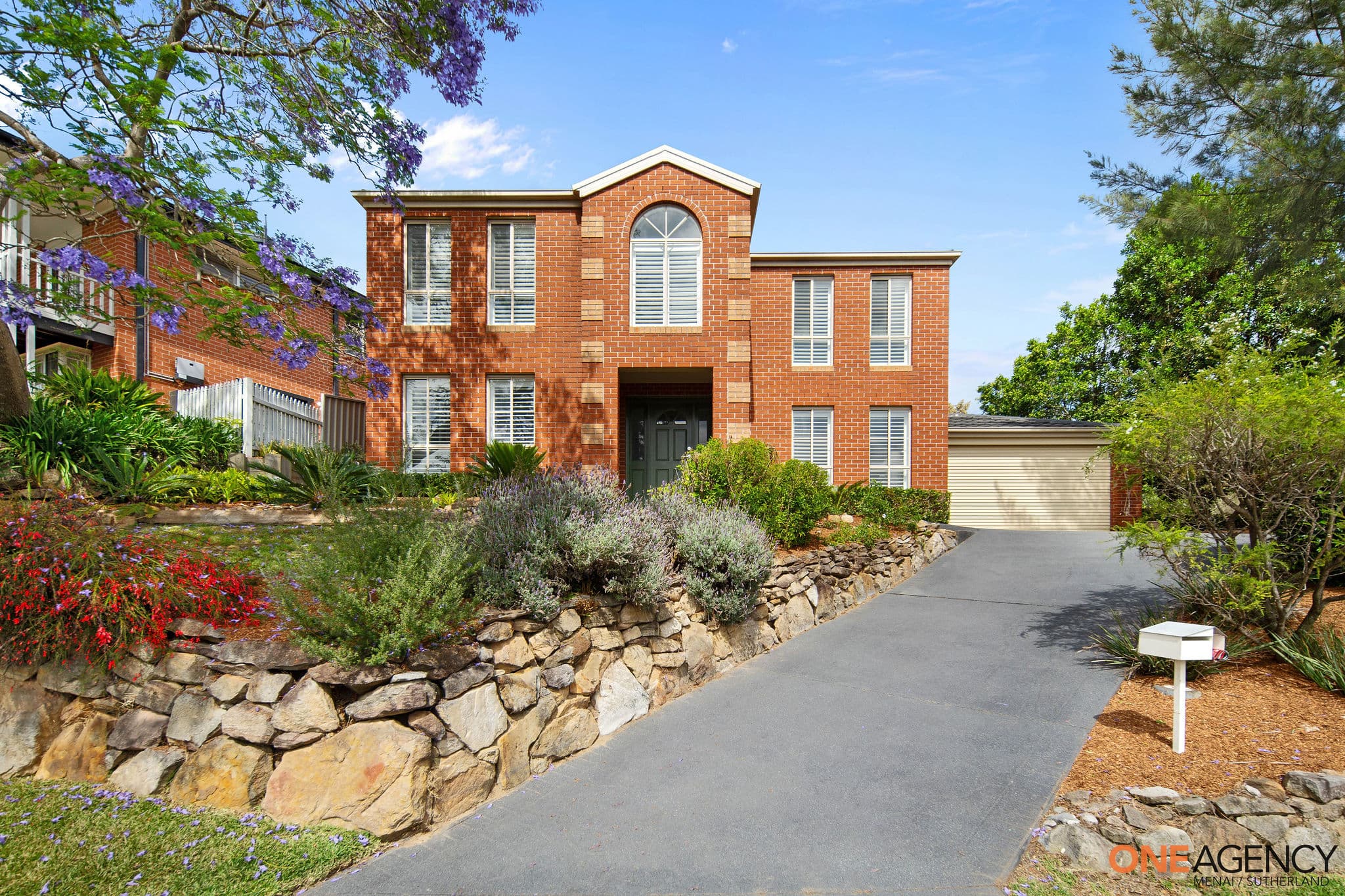 6 Priest Place, Barden Ridge, Barden Ridge - Image 1