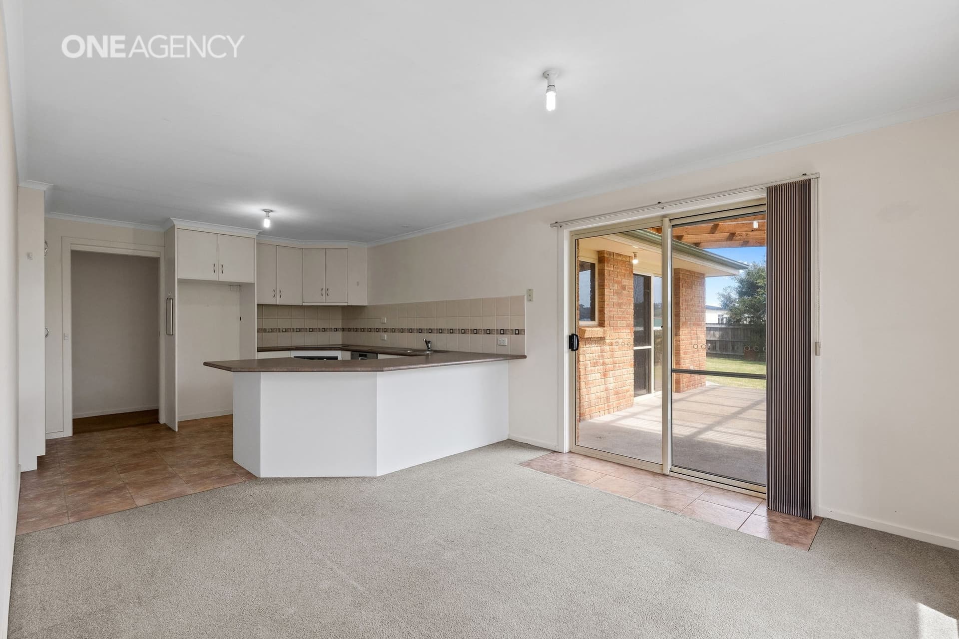 16 Cherry Hill Road, Latrobe, Latrobe - Thumbnail 6