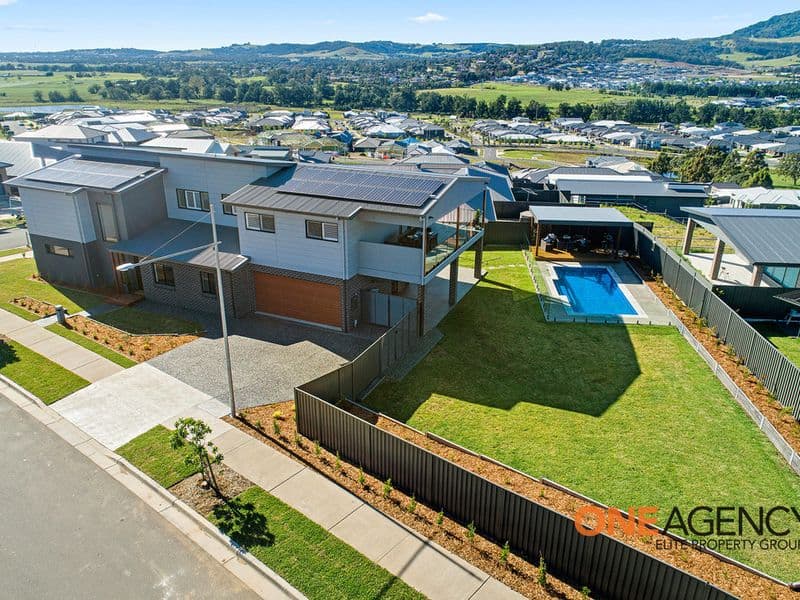 1 Cornfield Road, Calderwood, Calderwood - Thumbnail 3