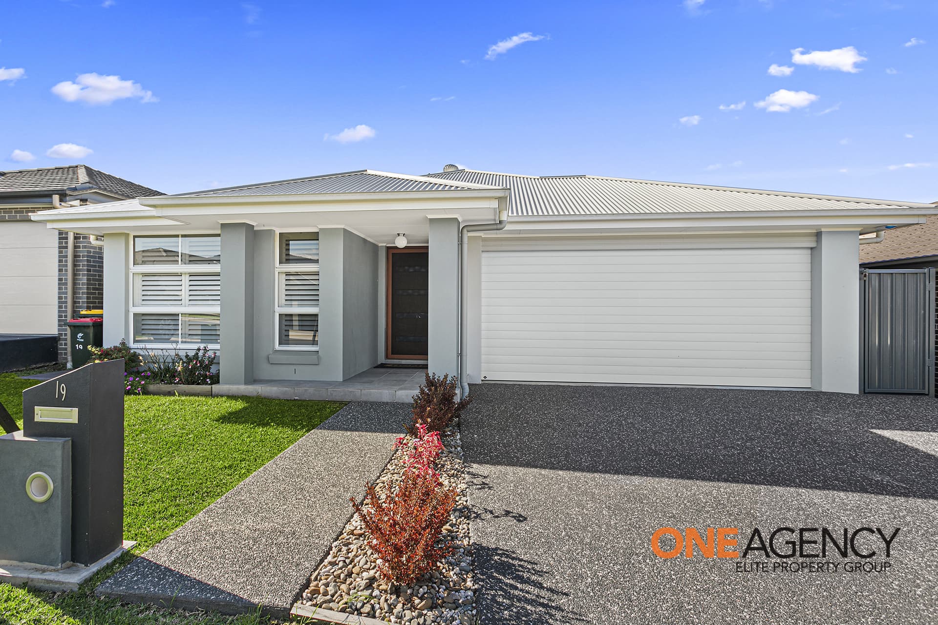 19 Mountain Ash Street, Calderwood, Calderwood - Image 1