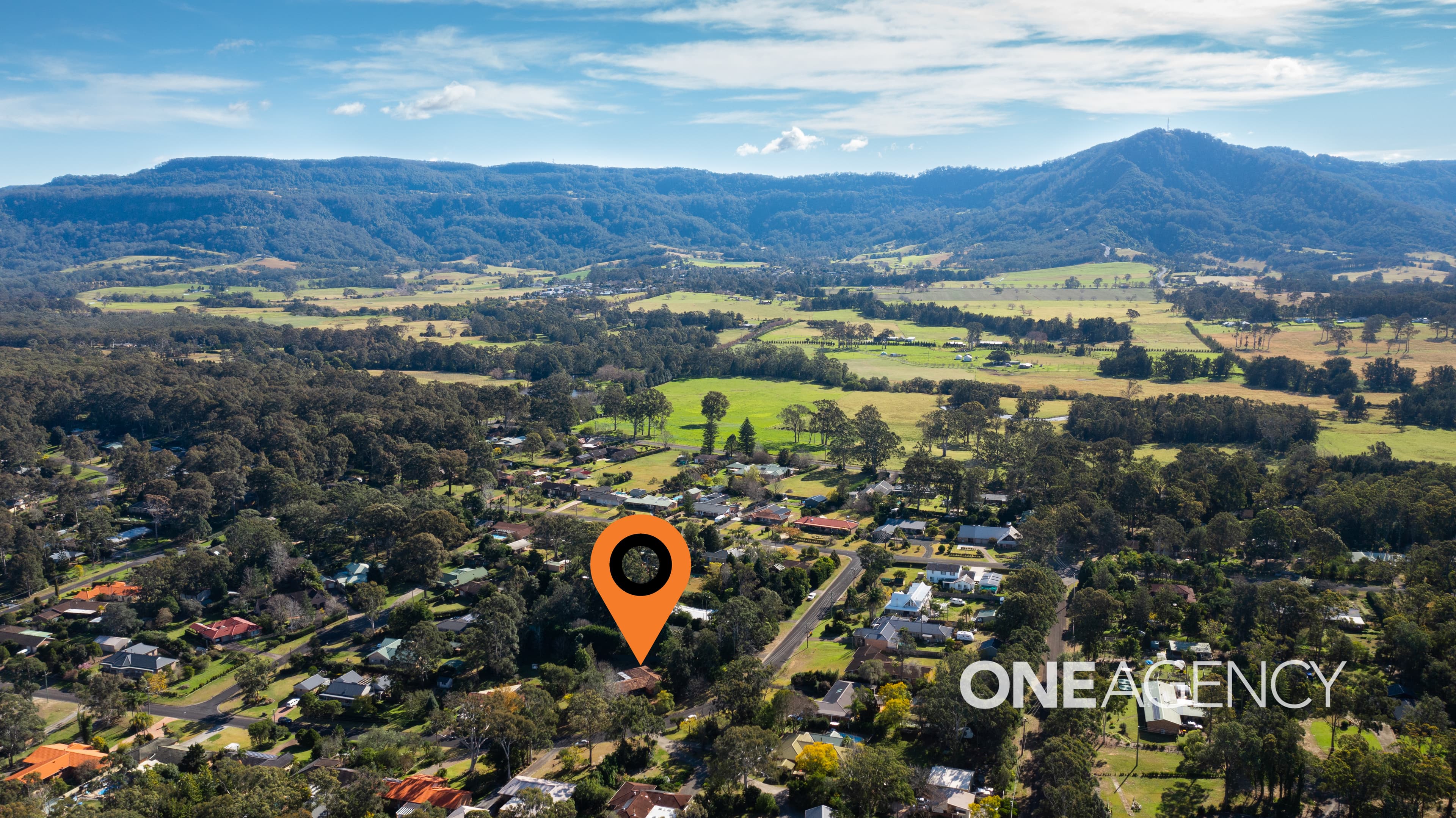 8 Lochaven Drive, Bangalee, Bangalee - Image 1