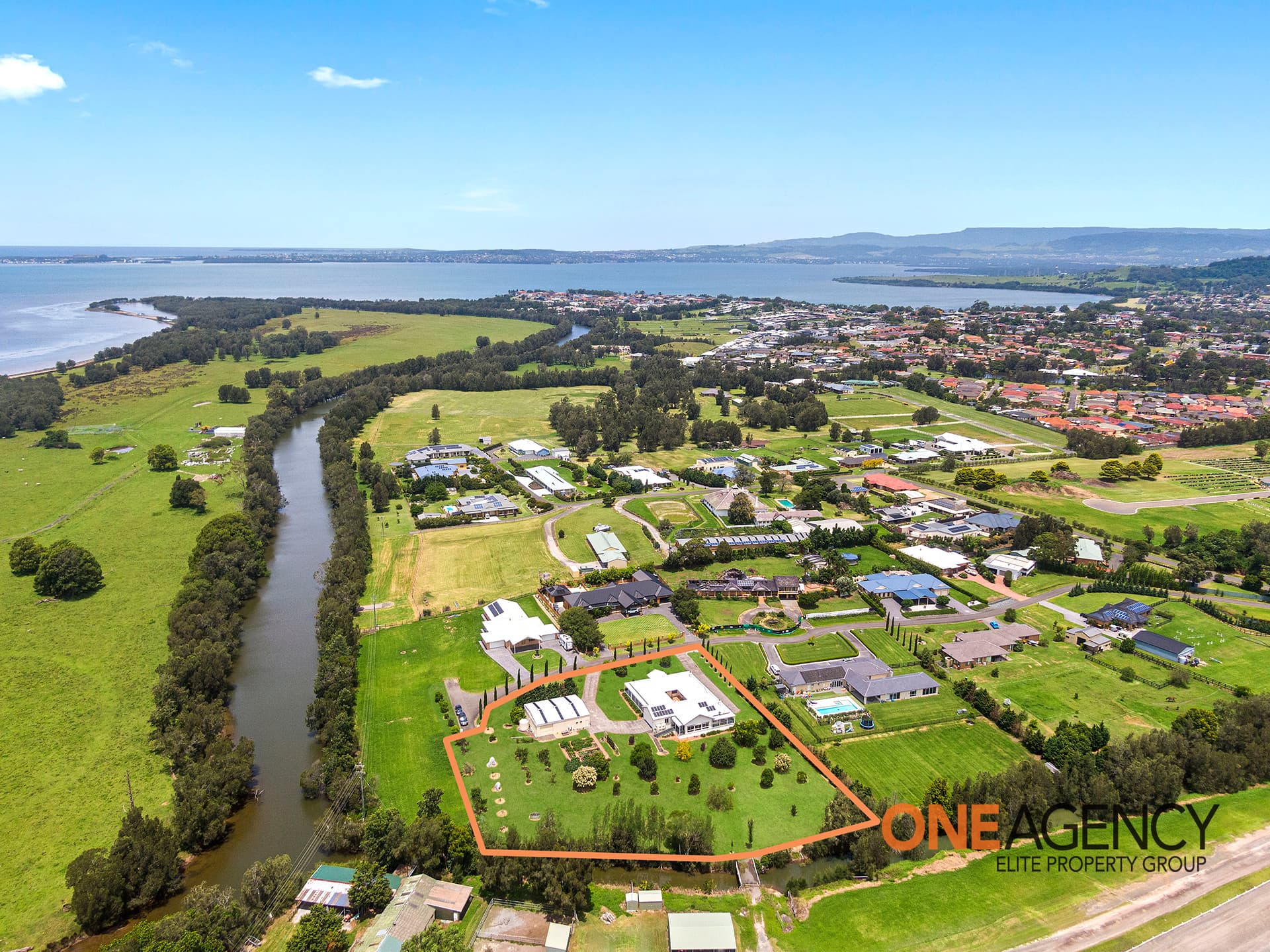 14 Trackside Drive, Kanahooka, Kanahooka - Image 1