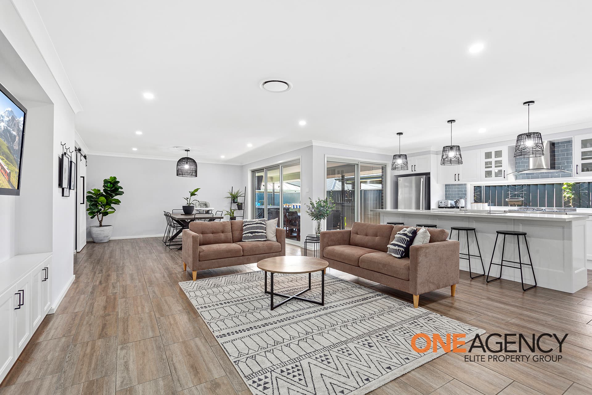40 Honeybee Crescent, Calderwood, Calderwood - Thumbnail 3