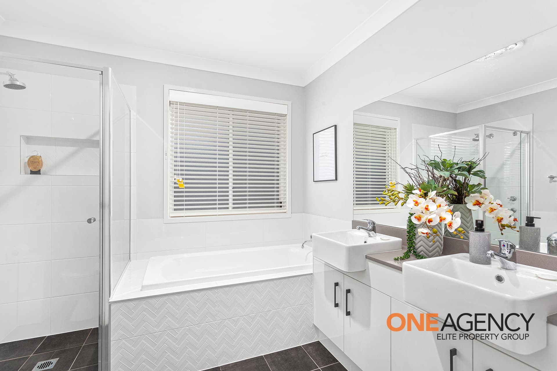 40 Honeybee Crescent, Calderwood, Calderwood - Thumbnail 4