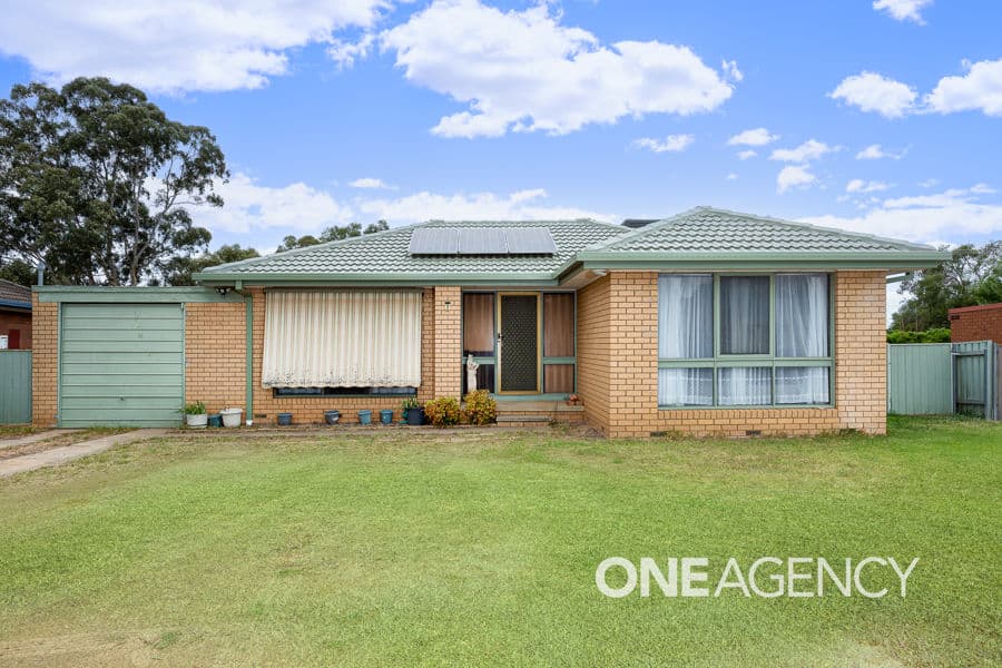 7 GOBORRA Street, Glenfield Park, Glenfield Park - Image 1