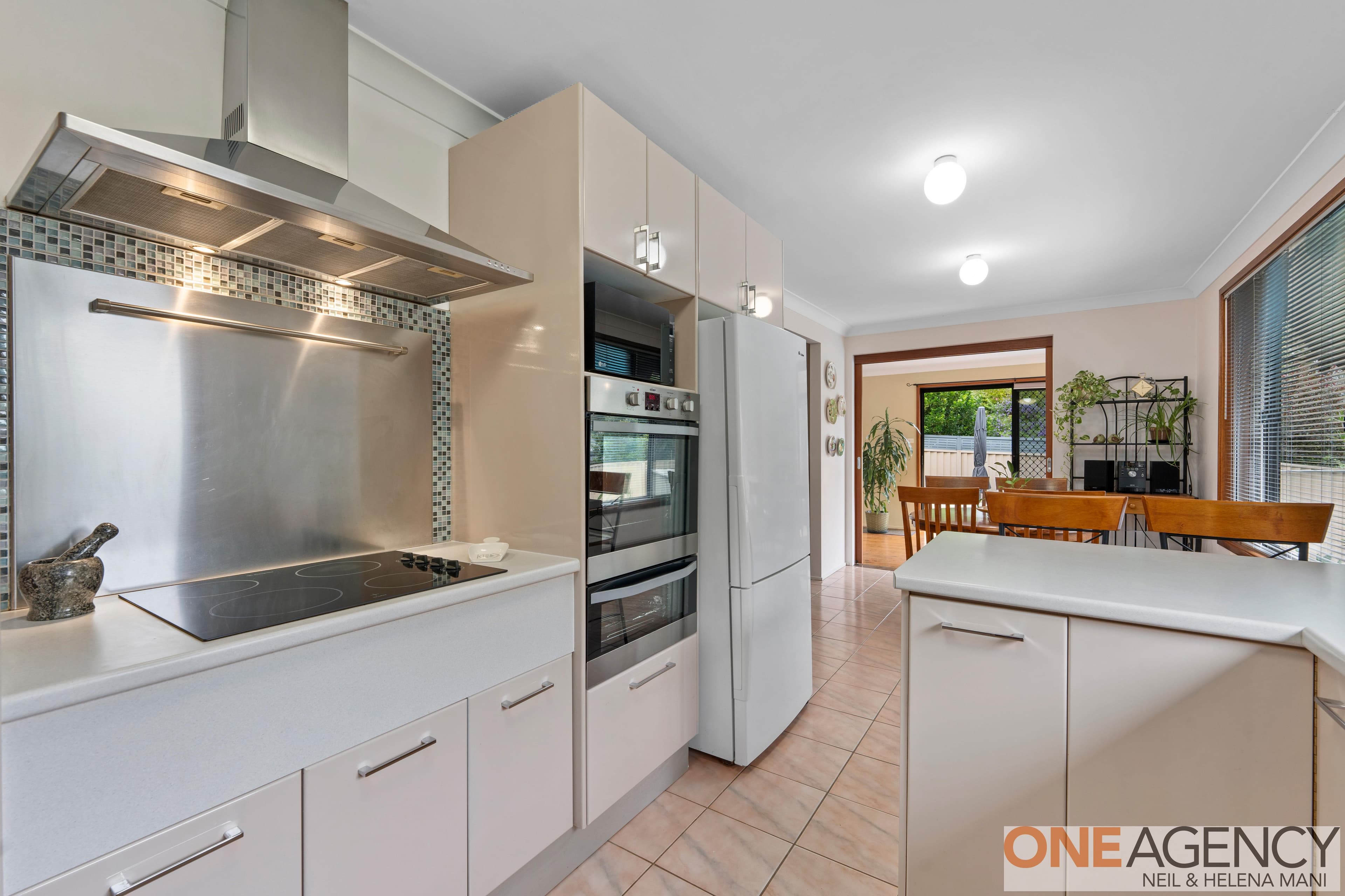 1 South Crescent, North Gosford, North Gosford - Thumbnail 4