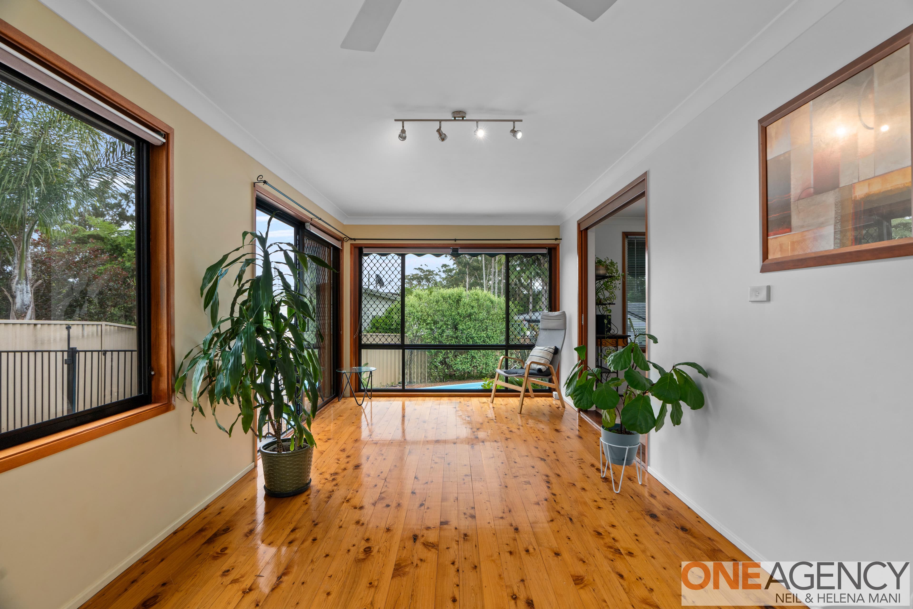 1 South Crescent, North Gosford, North Gosford - Thumbnail 7