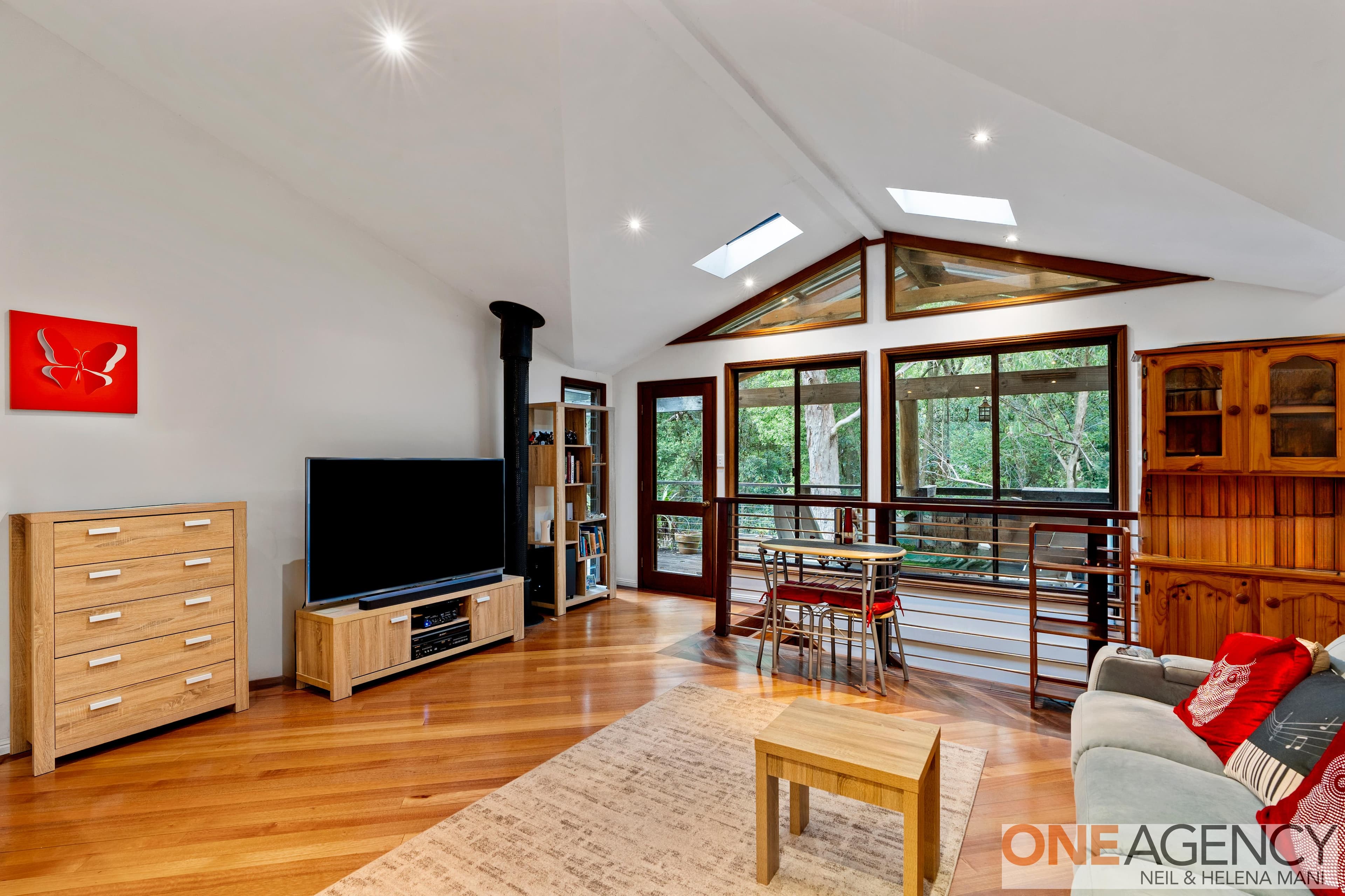 10 Oakglen Road, North Gosford, North Gosford - Thumbnail 2