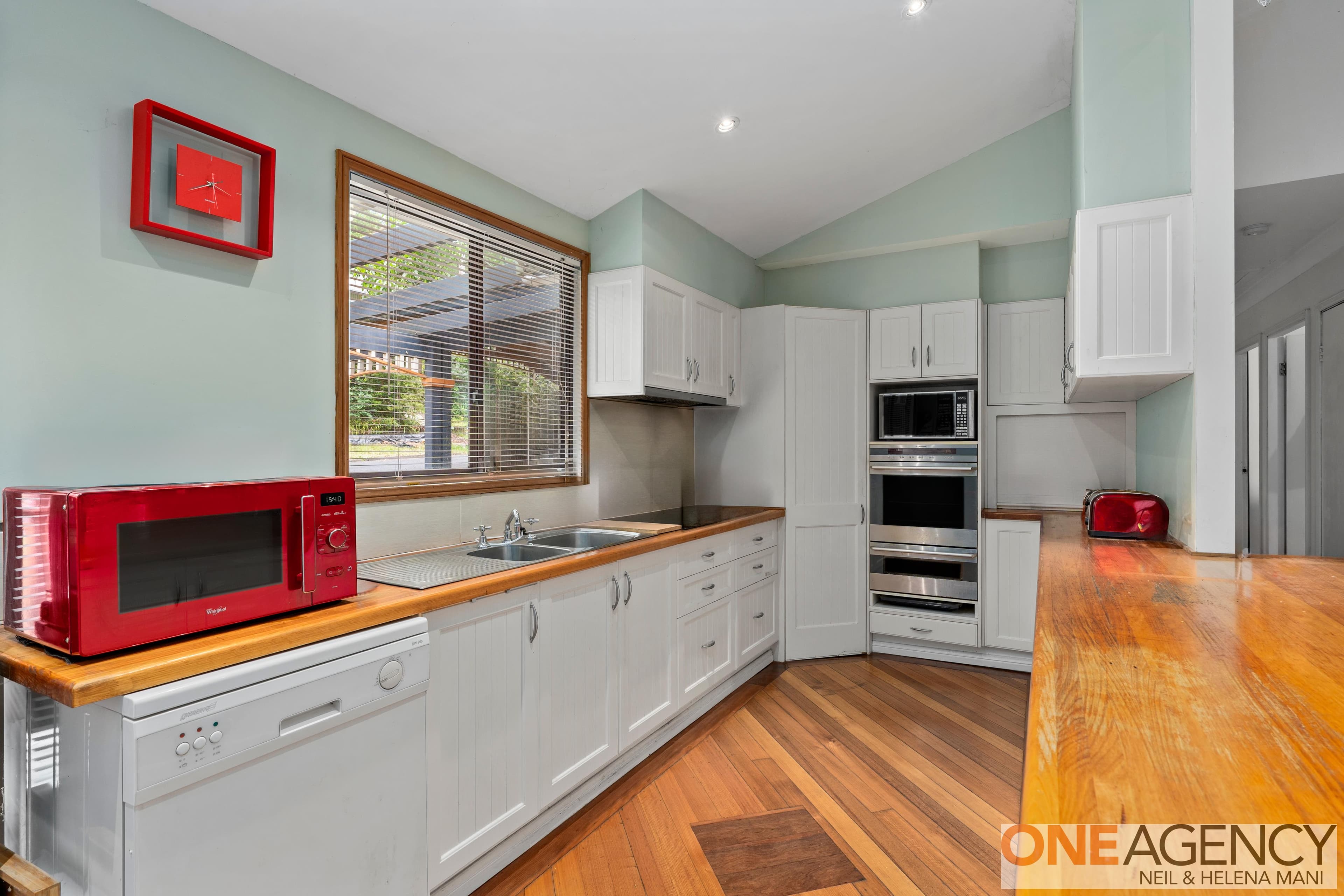 10 Oakglen Road, North Gosford, North Gosford - Thumbnail 4