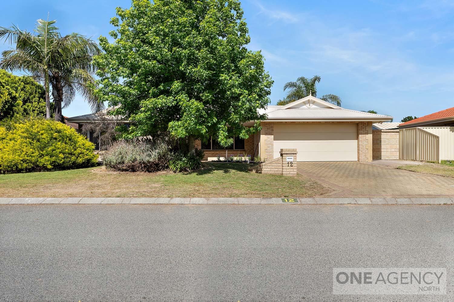 12 Jenkin Mews, Atwell, Atwell - Image 1
