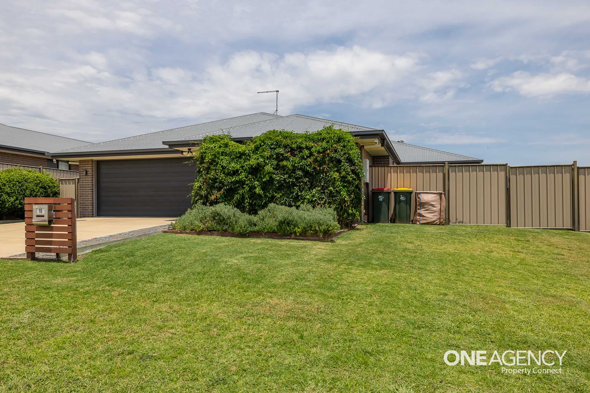 10 Olympic Avenue, Gracemere, Gracemere - Image 1