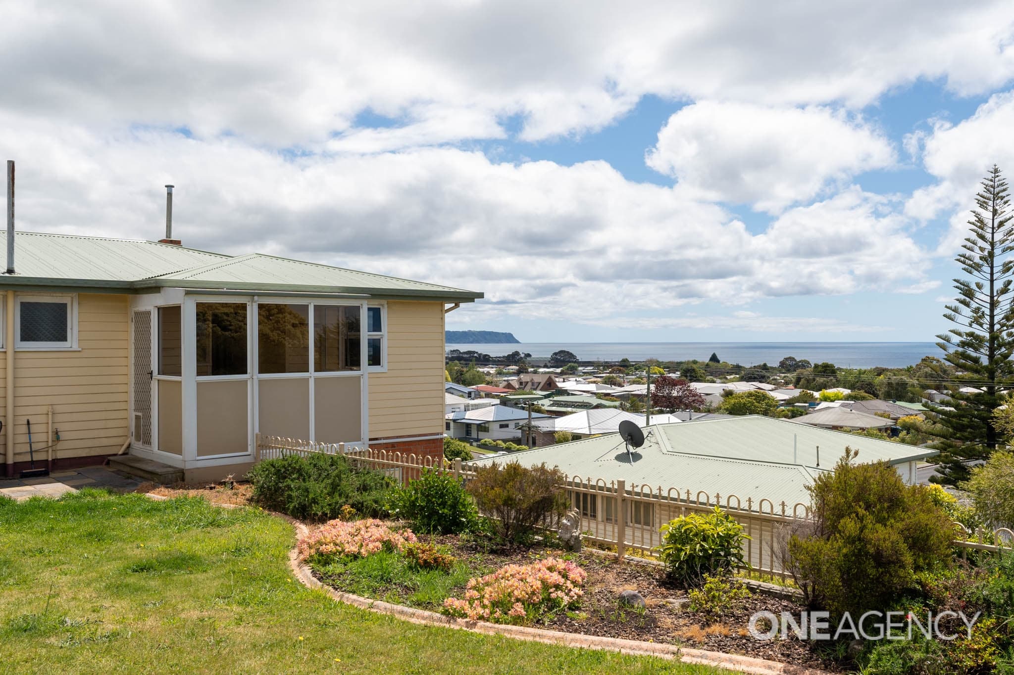 44 Arthur Street, Somerset, Somerset - Image 1