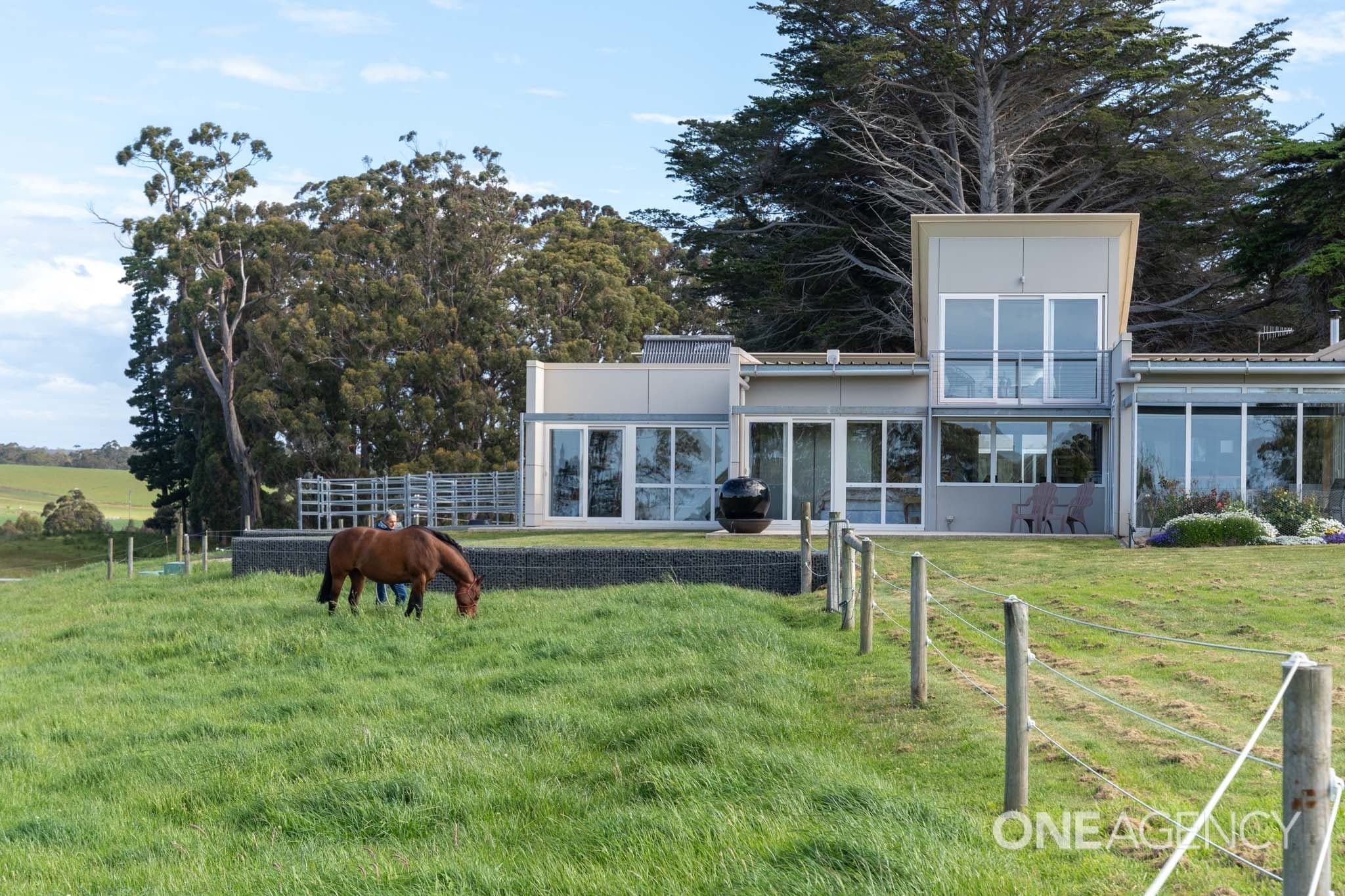 108 McKays Road, Somerset, Somerset - Thumbnail 2